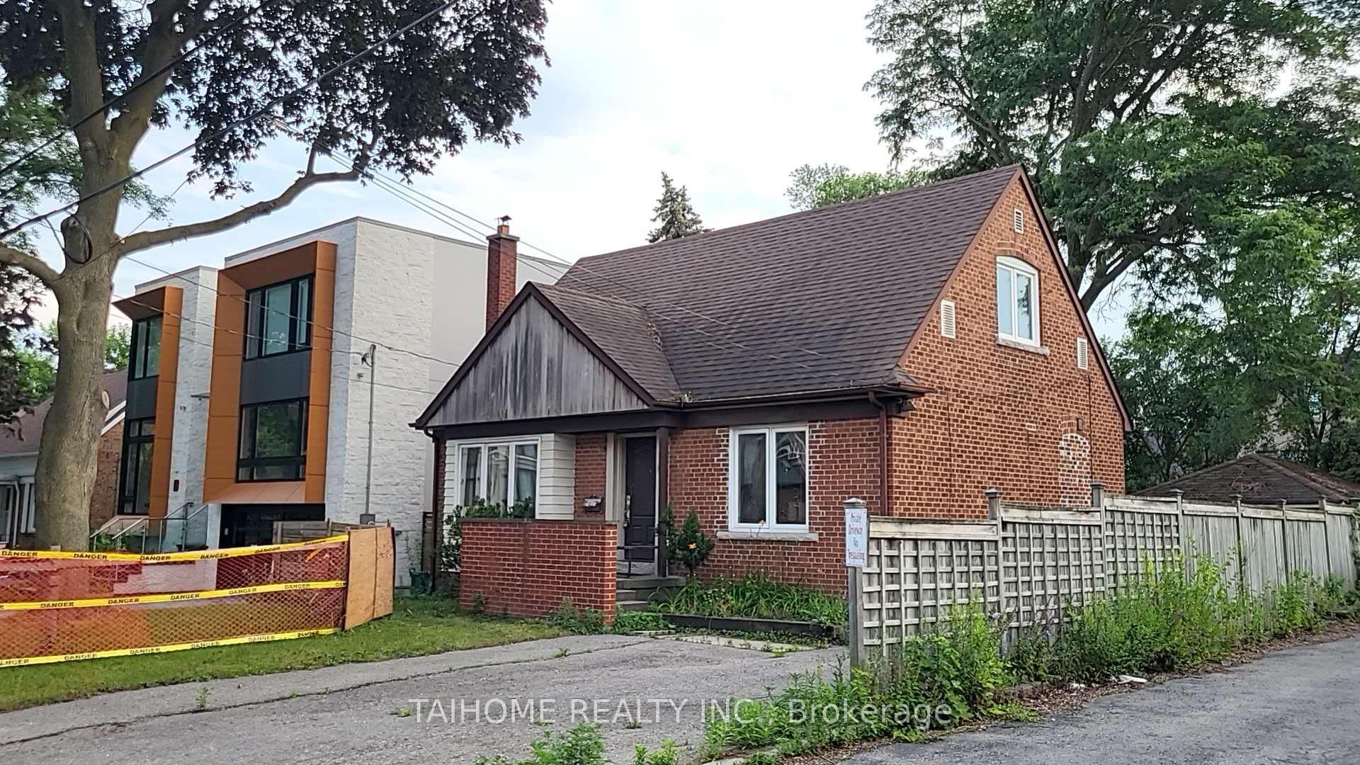 6 Vonda Avenue — photo 1