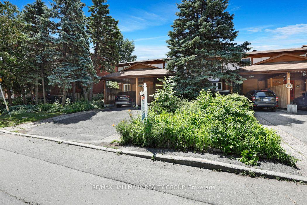 308 Lafontaine Avenue, Vanier and Kingsview Park — Townhouse for sale, photo 1