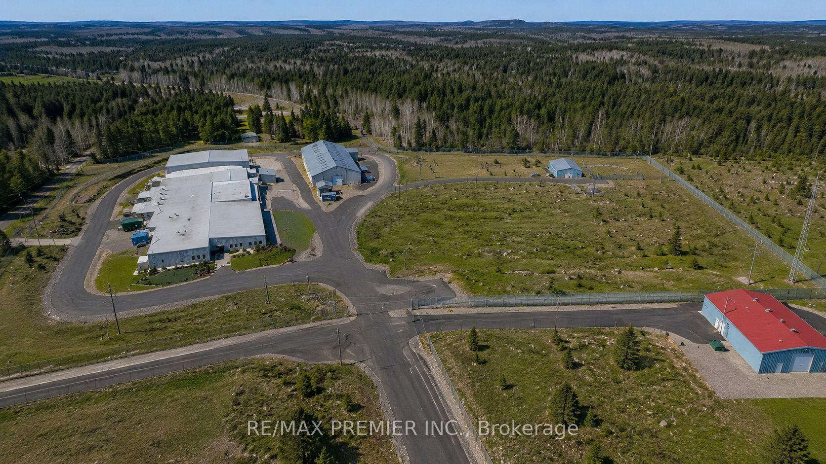2N Watabeag Road, Kirkland Lake — Commercial for sale, photo 1