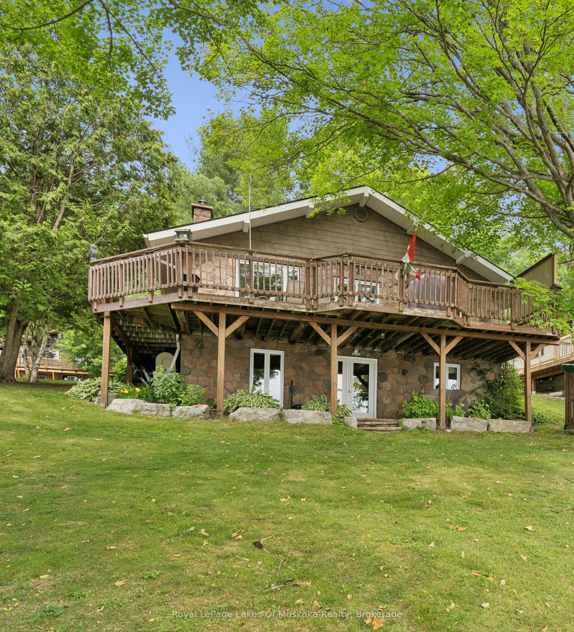 1082 Kawagama Lake Road, Algonquin Highlands — Detached for sale, photo 1