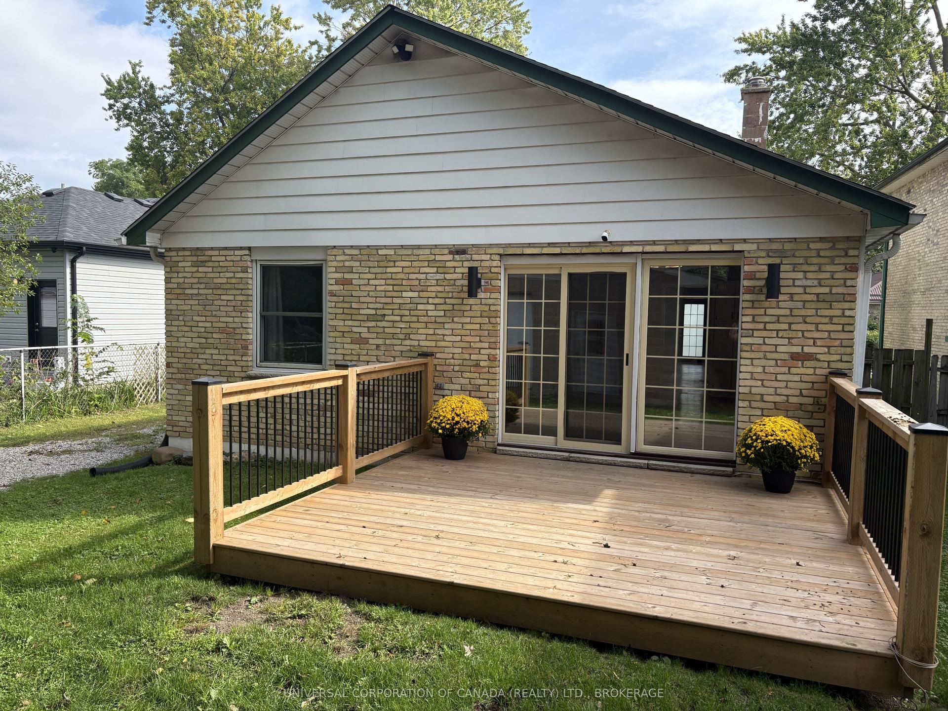 97 Chesley Avenue, London East — Detached for lease, photo 1