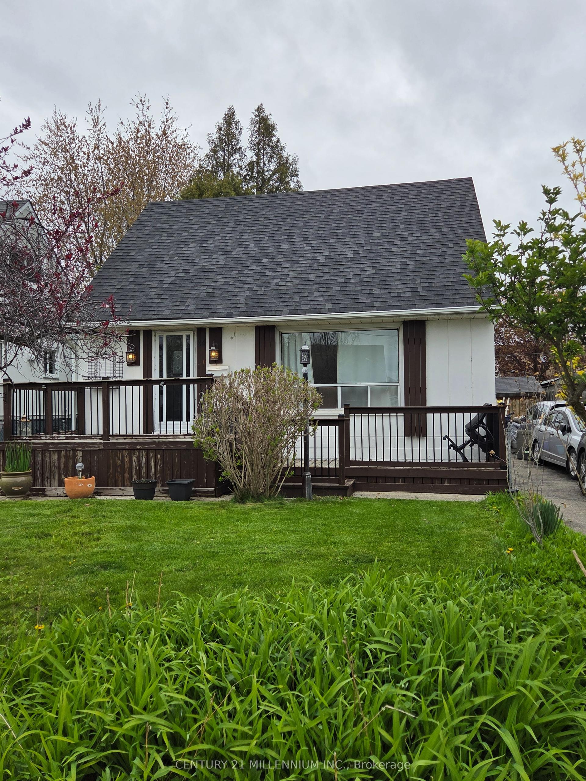 24 Densmore Avenue — photo 1