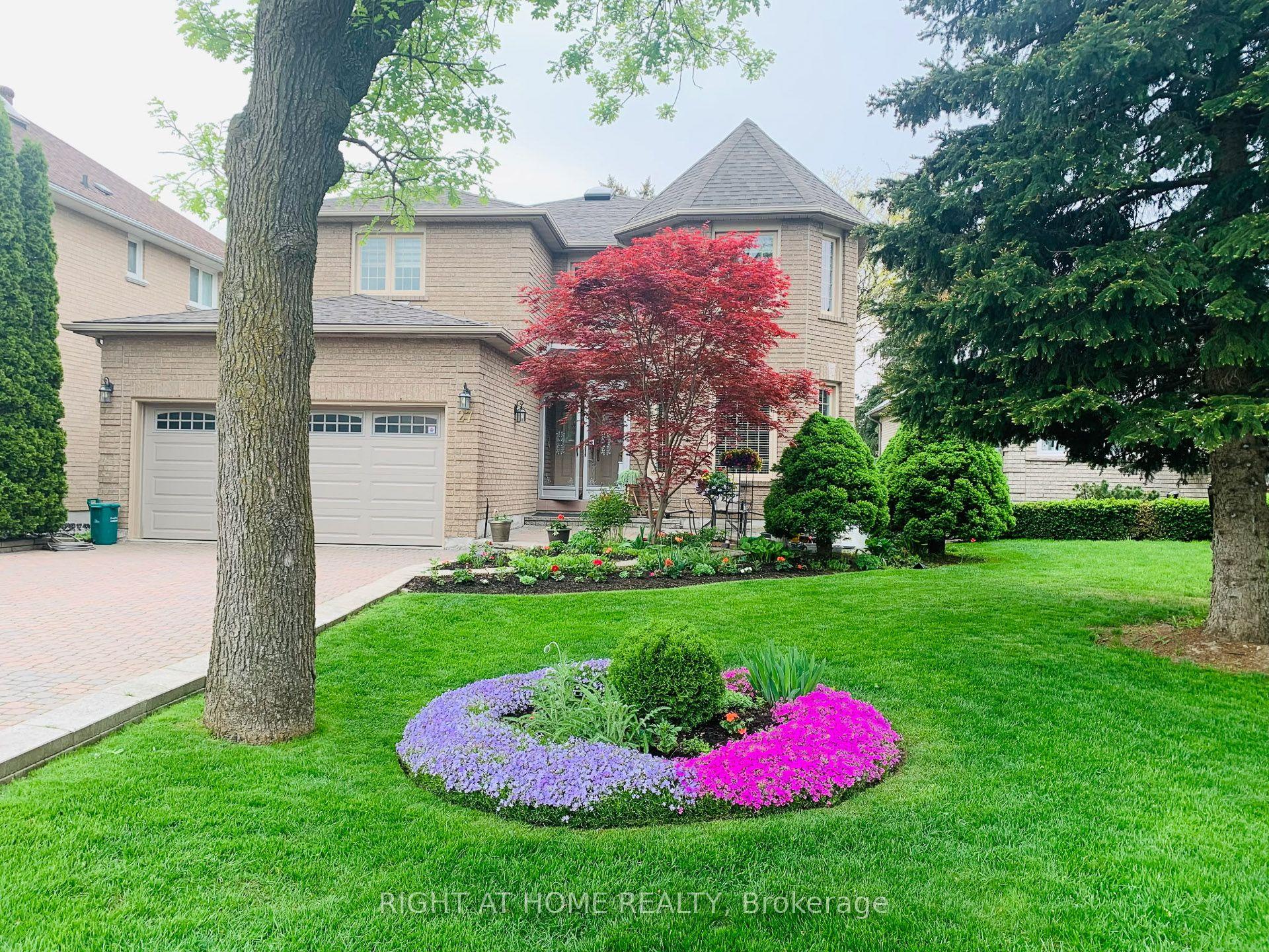 27 Addison Street, Richmond Hill — Detached for sale, photo 1