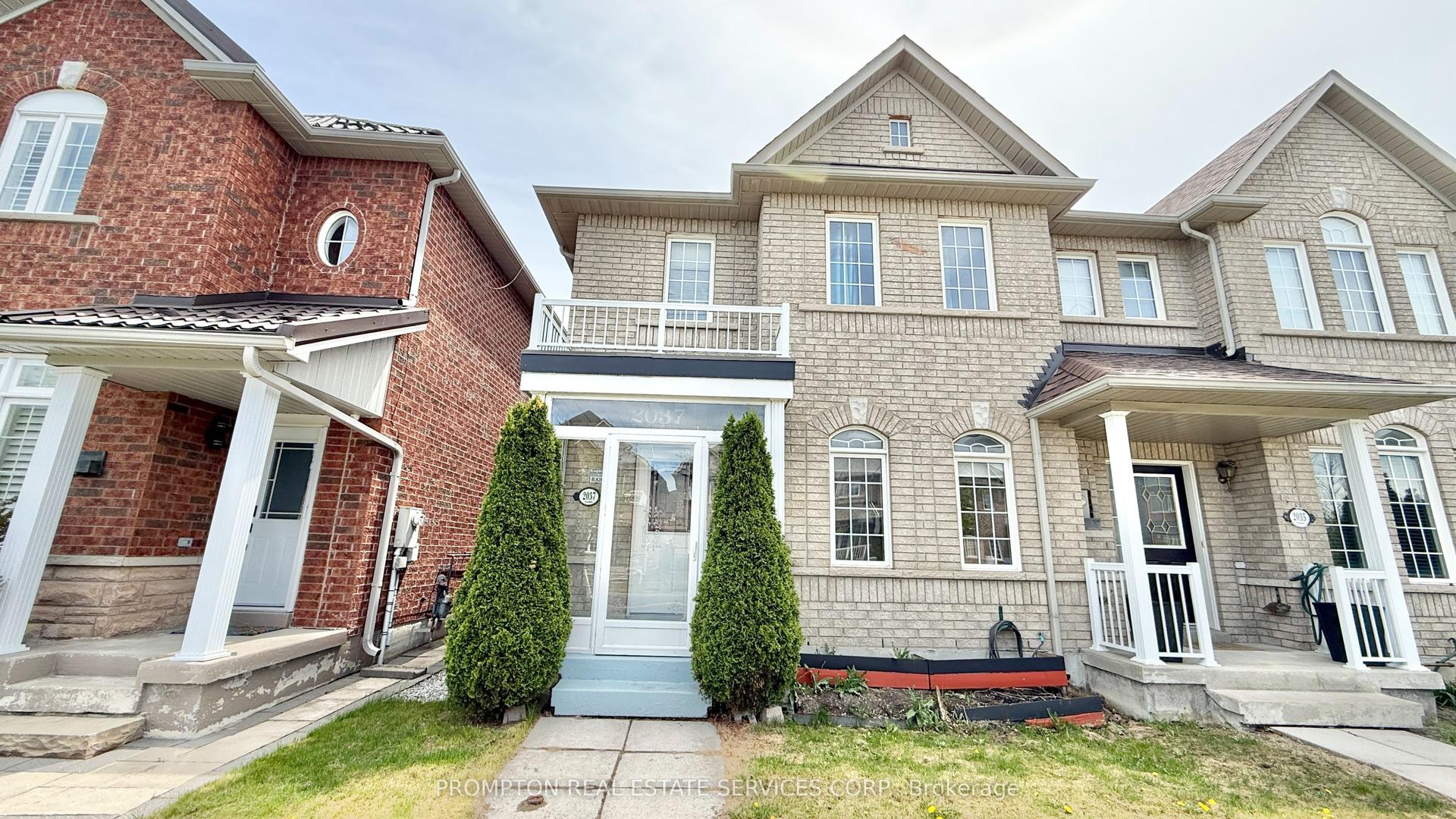 2037 Bur Oak Avenue — photo 1