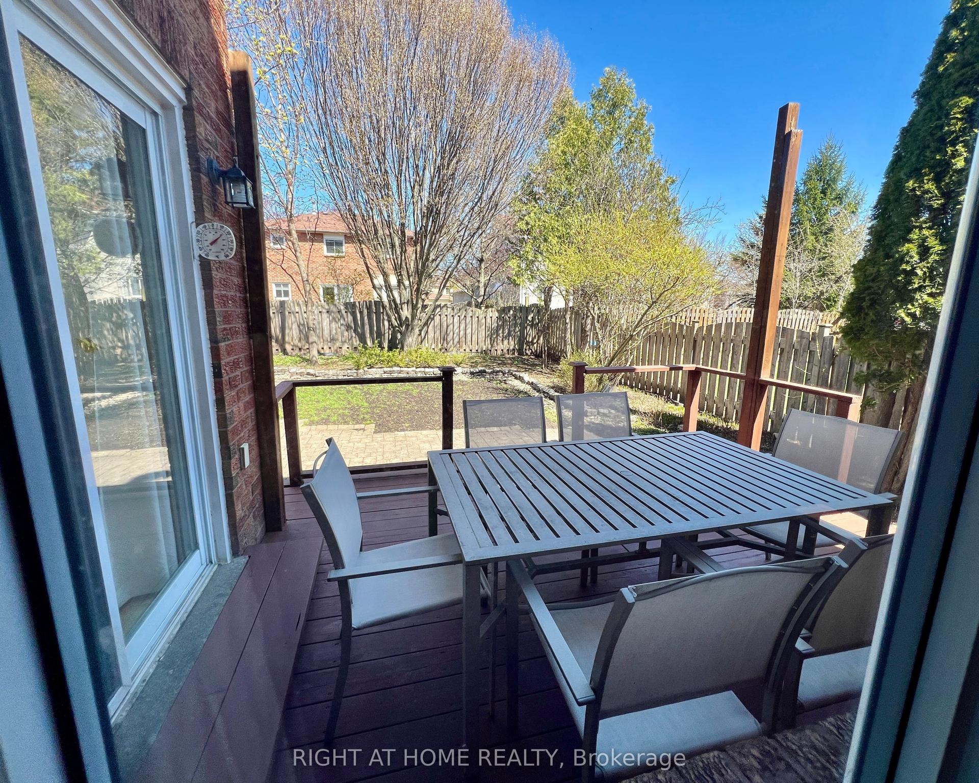 110 Broadway Avenue LPH09 #LPH09 — photo 1
