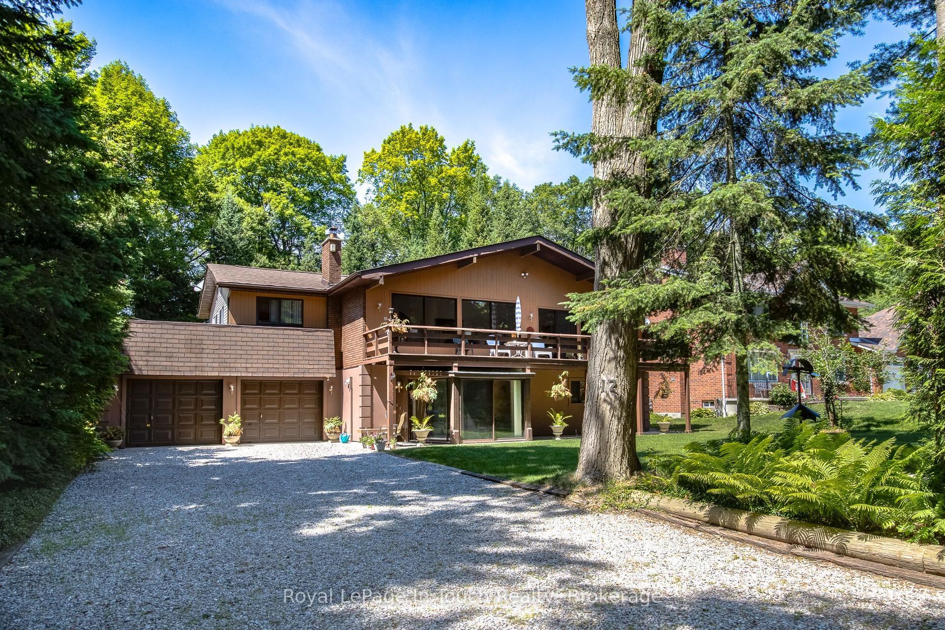 12 Lincoln Avenue, Tiny — Detached for sale, photo 1