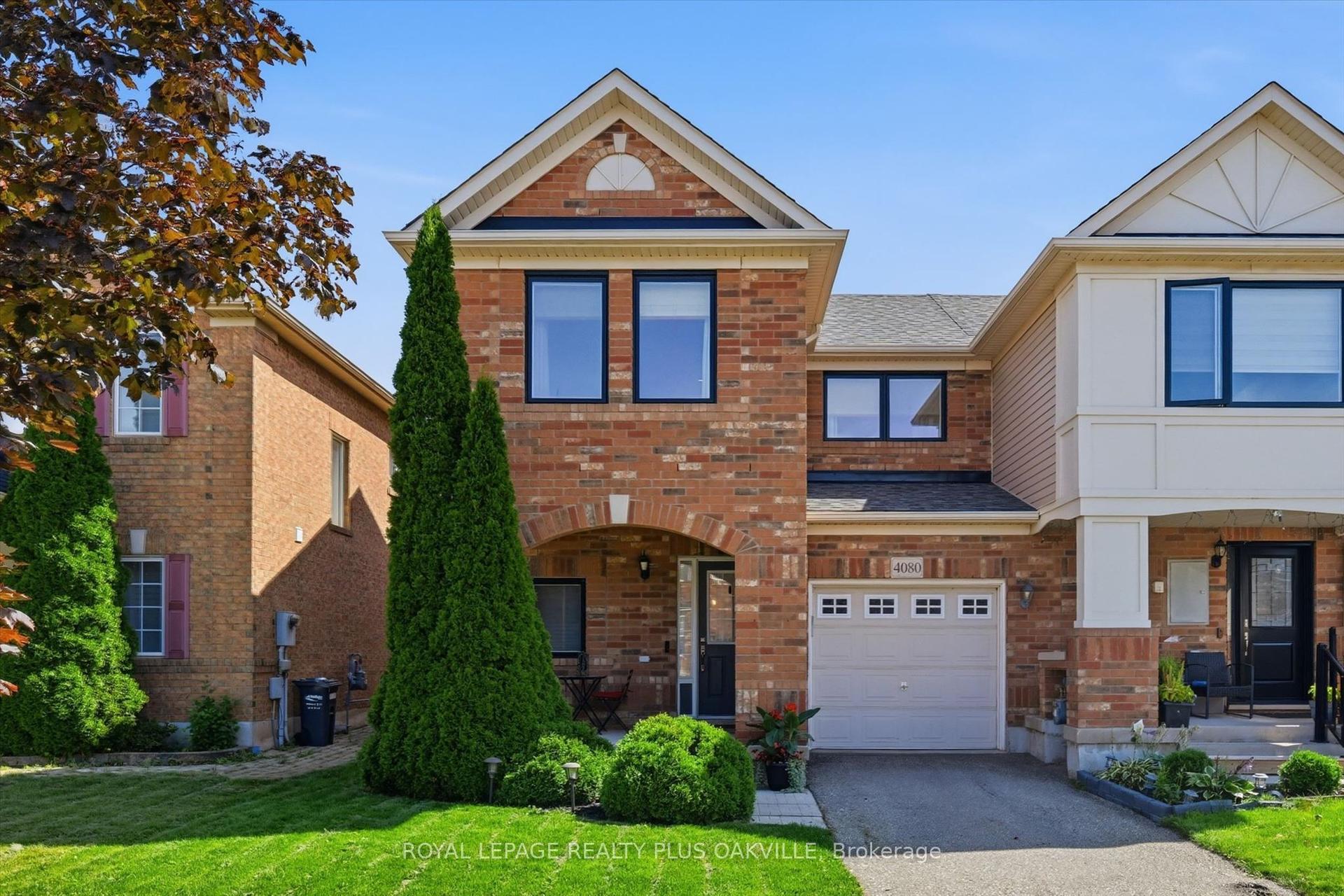 4080 Donnic Drive, Burlington — Townhouse for sale, photo 1