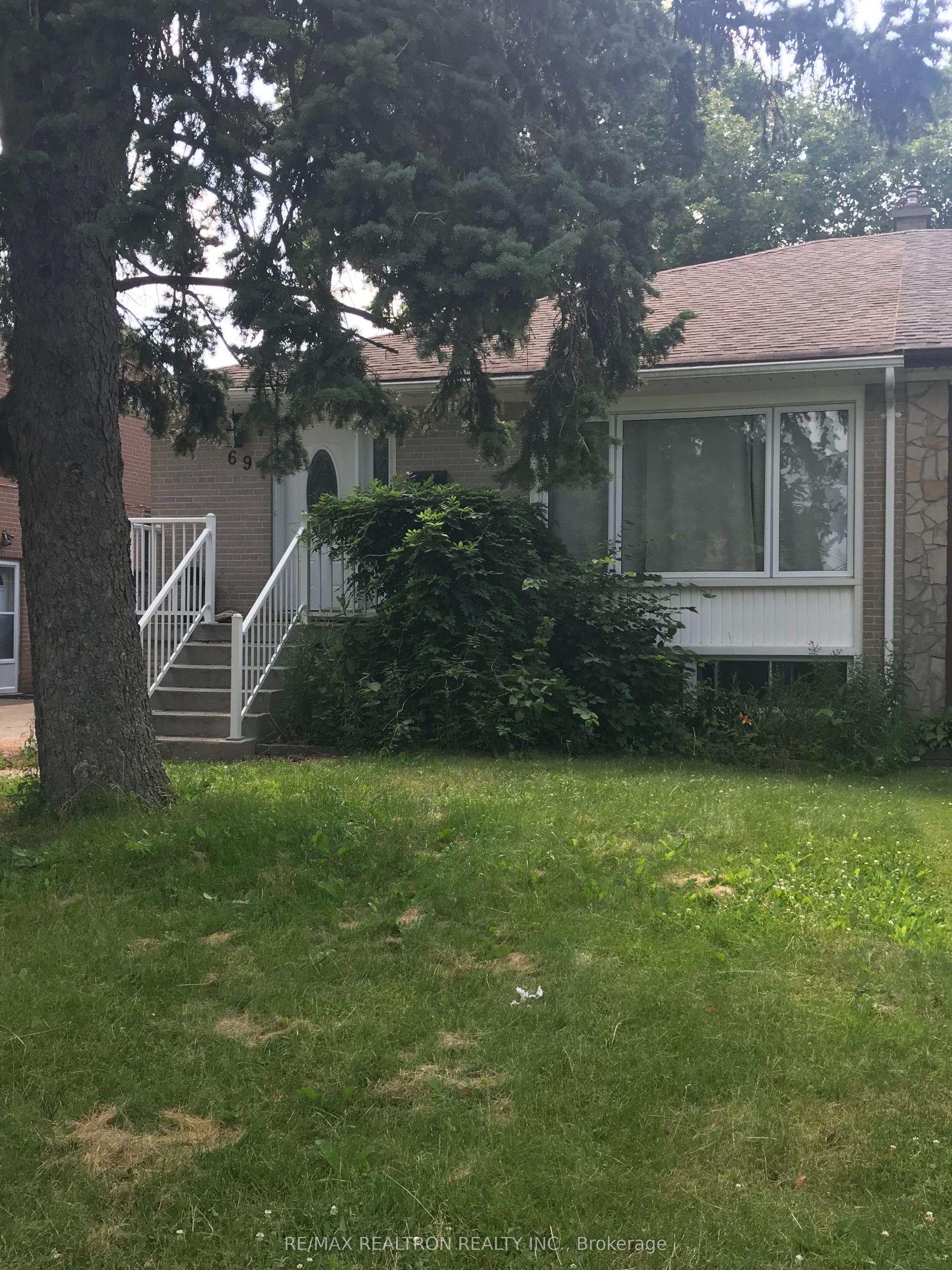 69 Pintail Crescent, Toronto — Semi-Detached for sale, photo 1