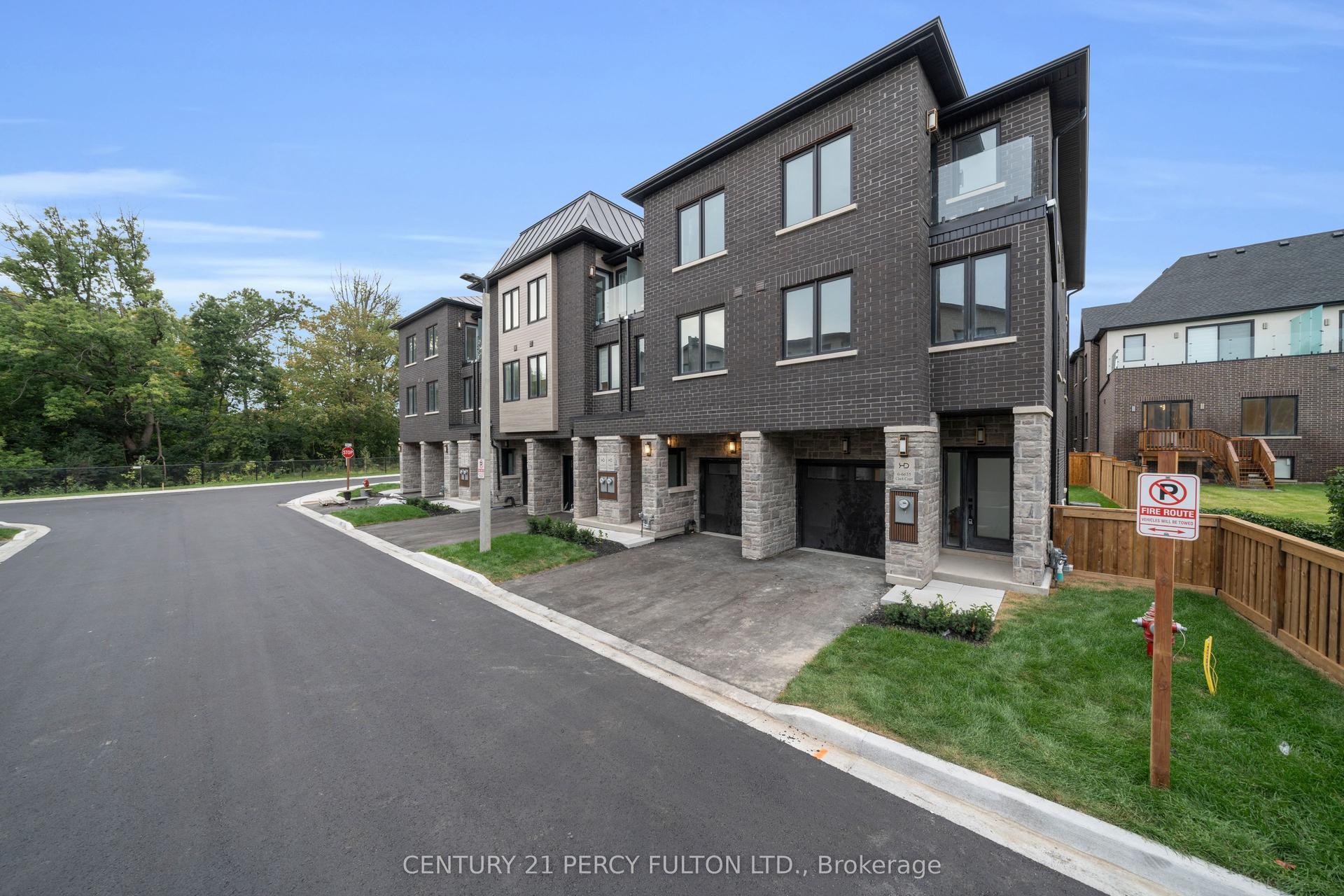 6636 Clock Court 5 #5, Mississauga — Condo Town for sale, photo 1