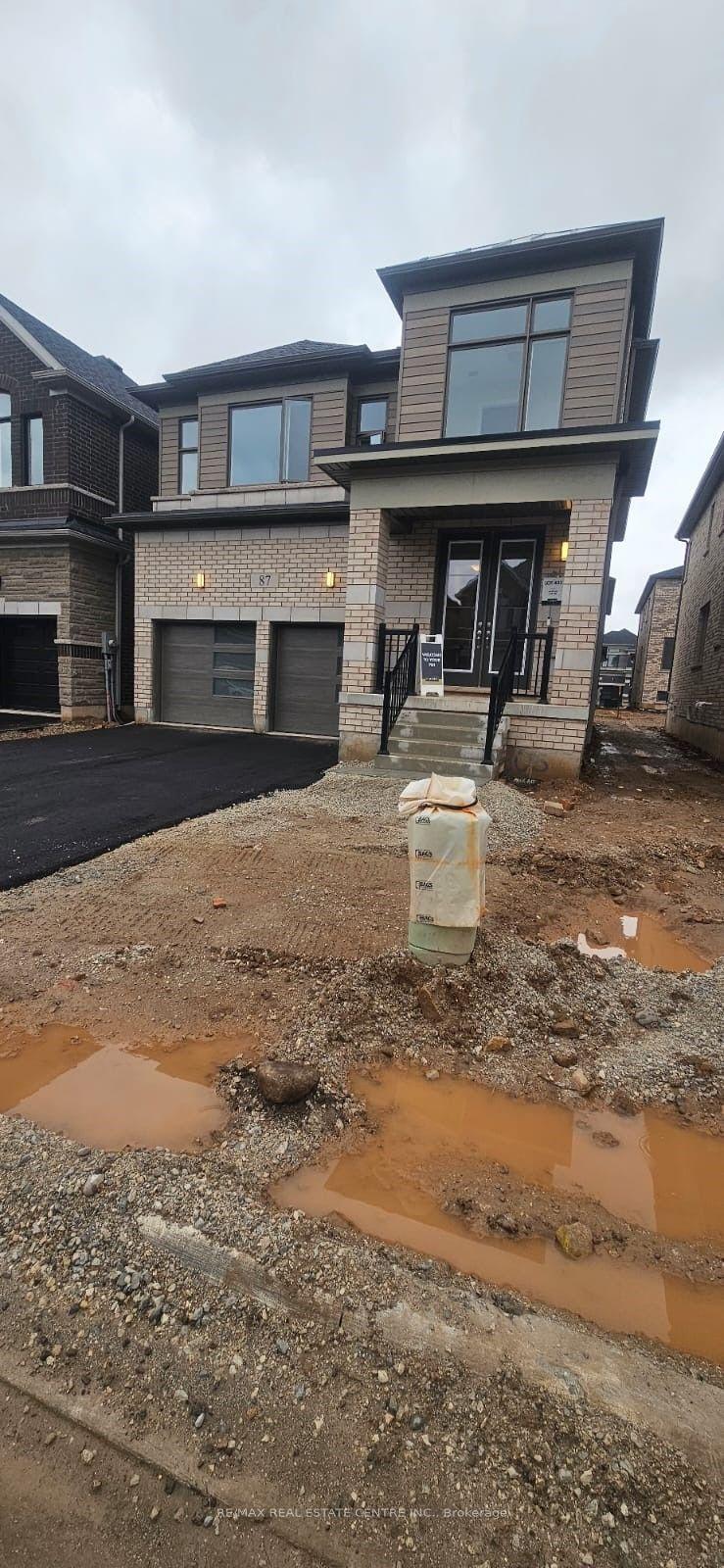 87 Player Drive, Erin — Detached for lease, photo 1