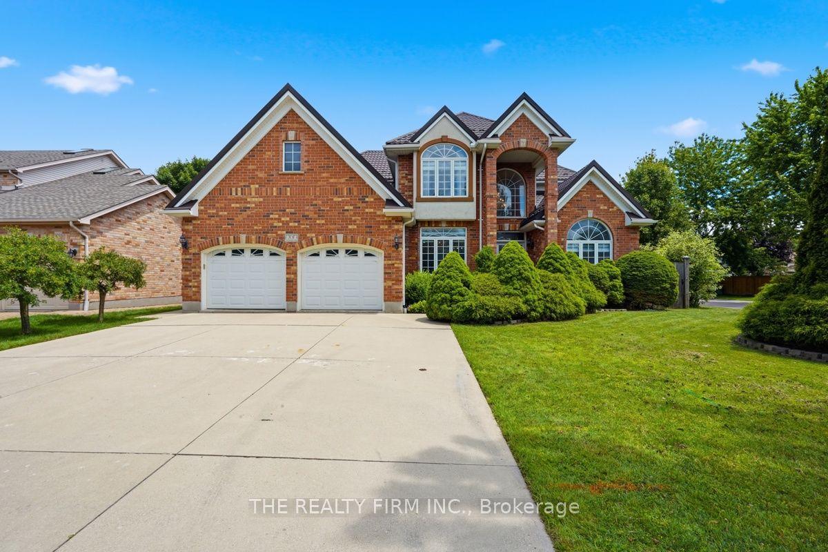 55 Farmhouse Road, London East — Detached for sale, photo 1
