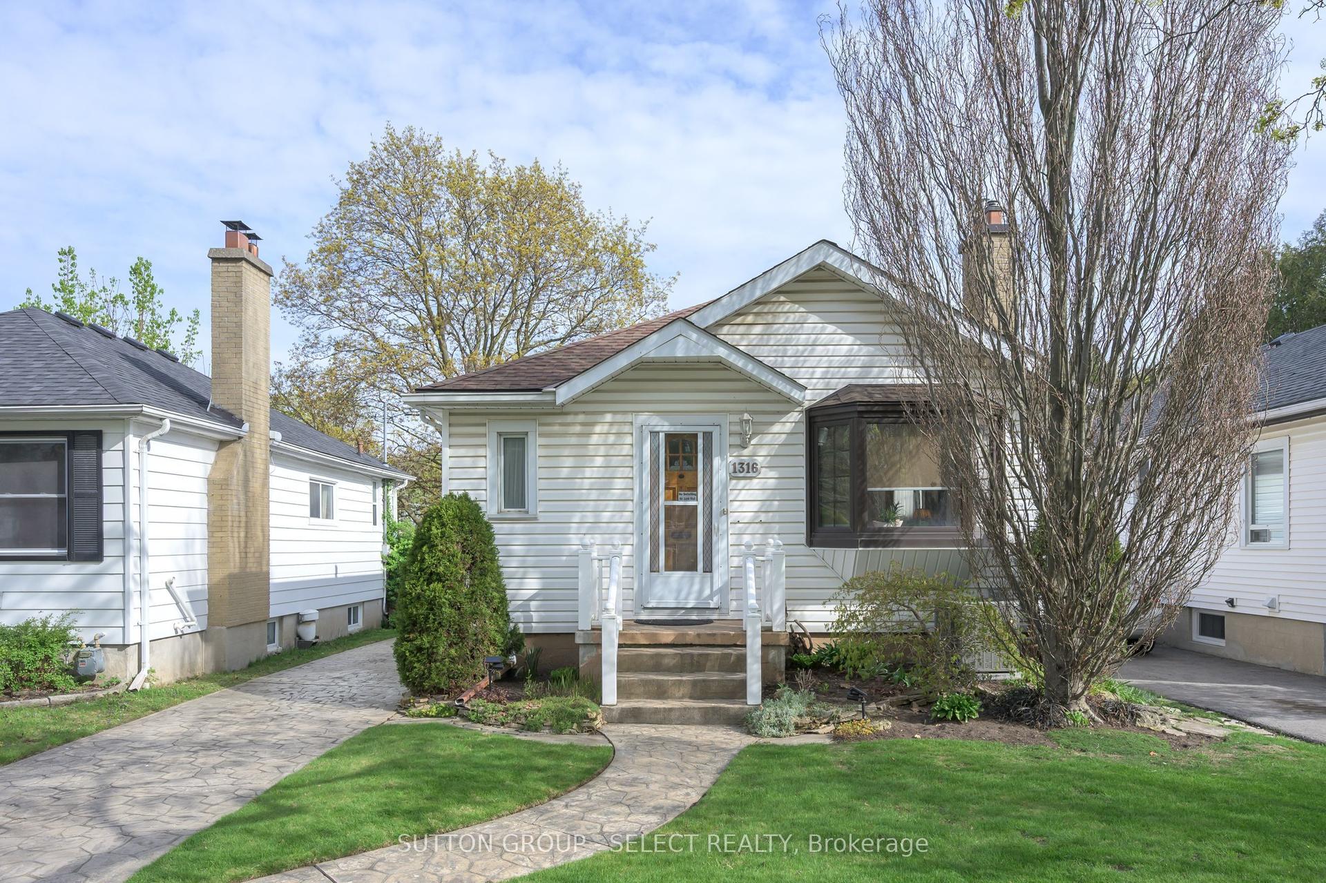 1316 Langmuir Avenue — photo 1