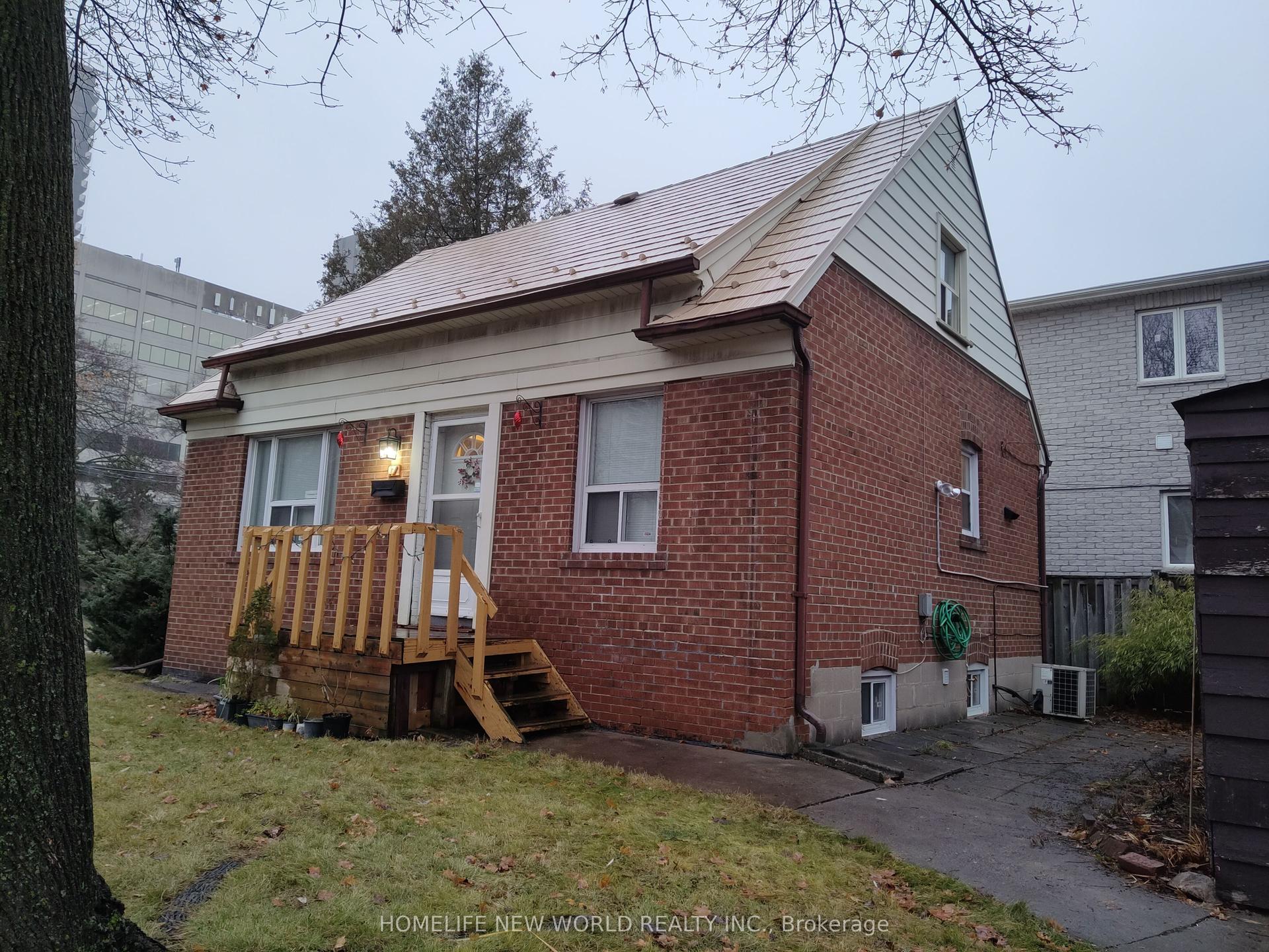 17 Bonnington Place Gr #Gr, 2nd, Toronto — Detached for lease, photo 1