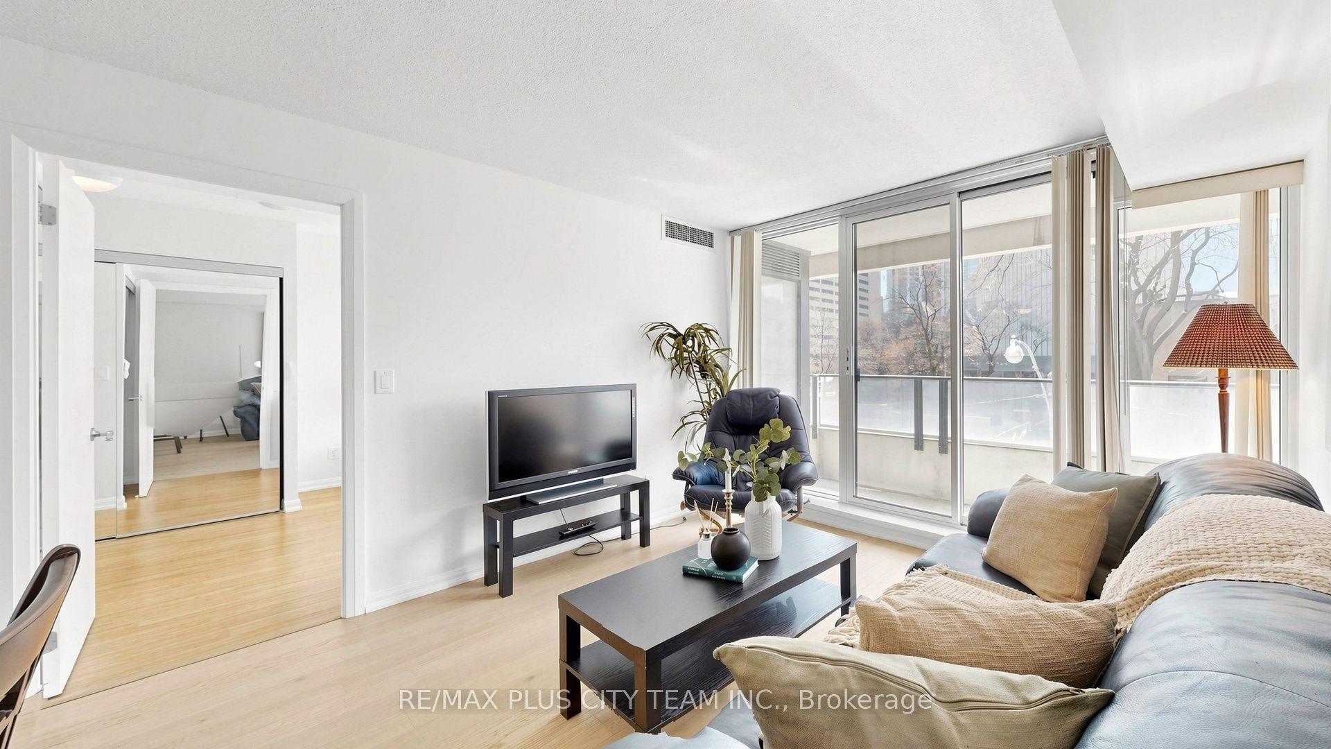 111 Elizabeth Street 308 #308 — photo 1