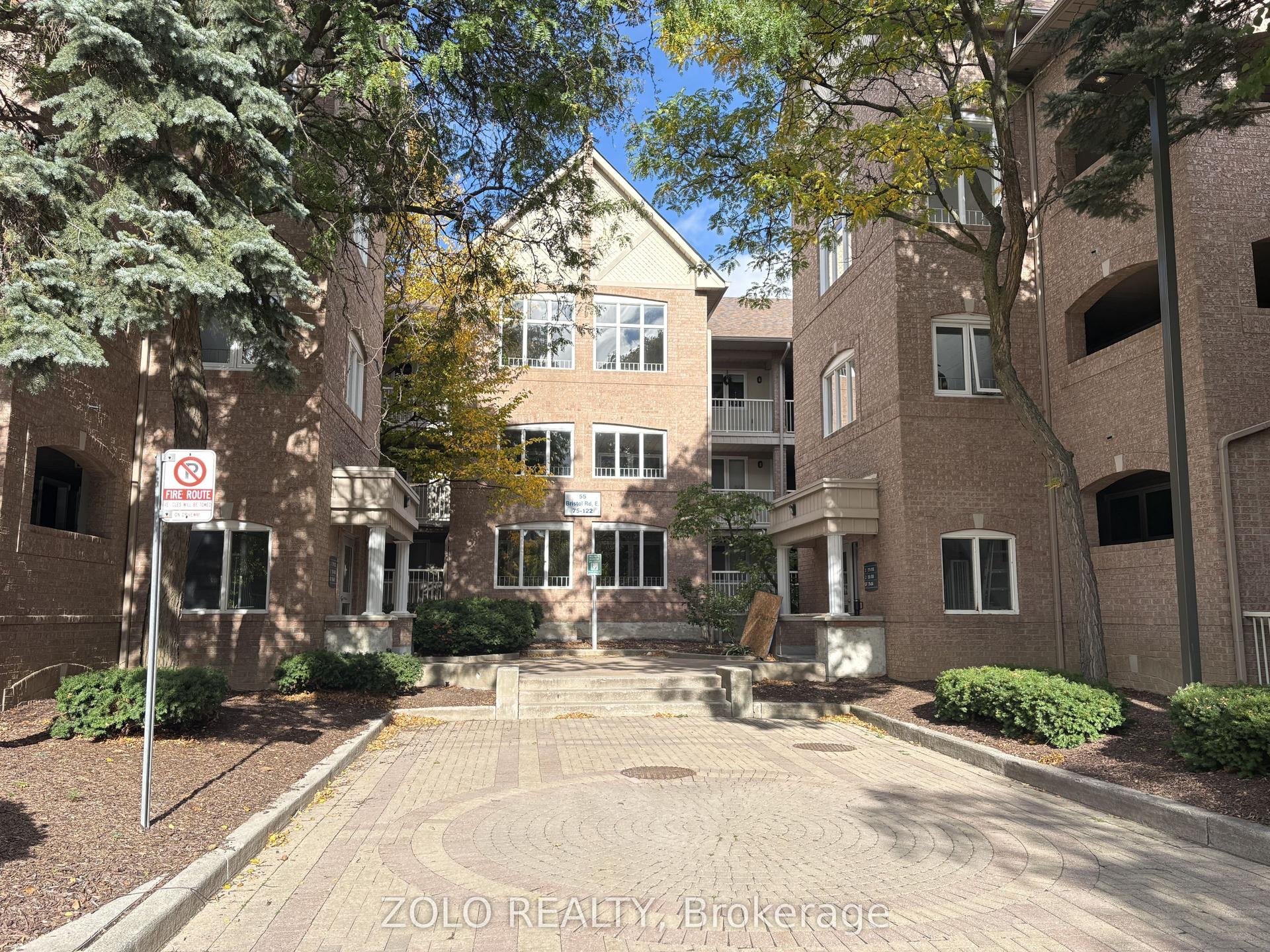 55 Bristol Road E 113 #113, Mississauga — Condo Town for lease, photo 1