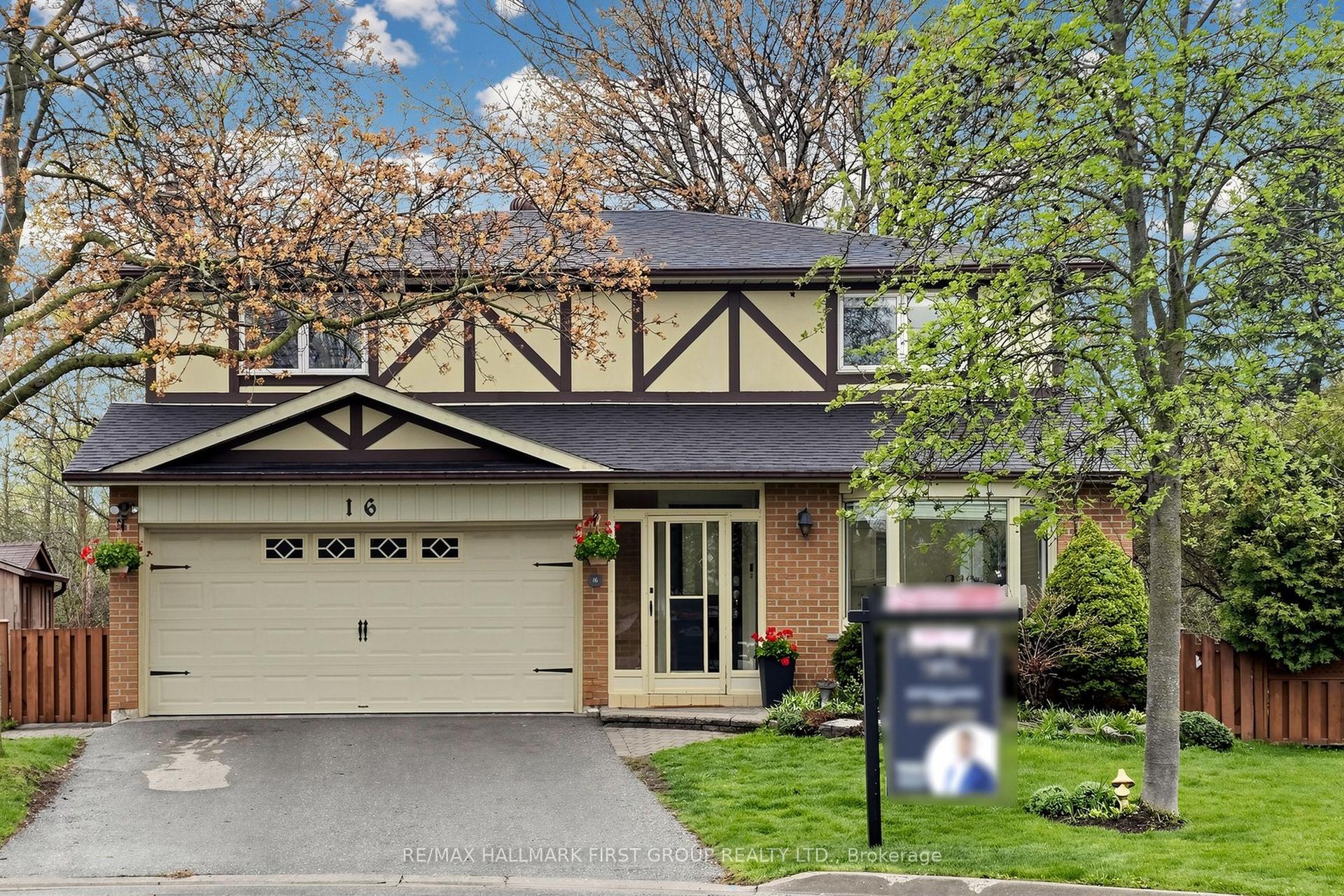 16 Mcfarlane Court — photo 1