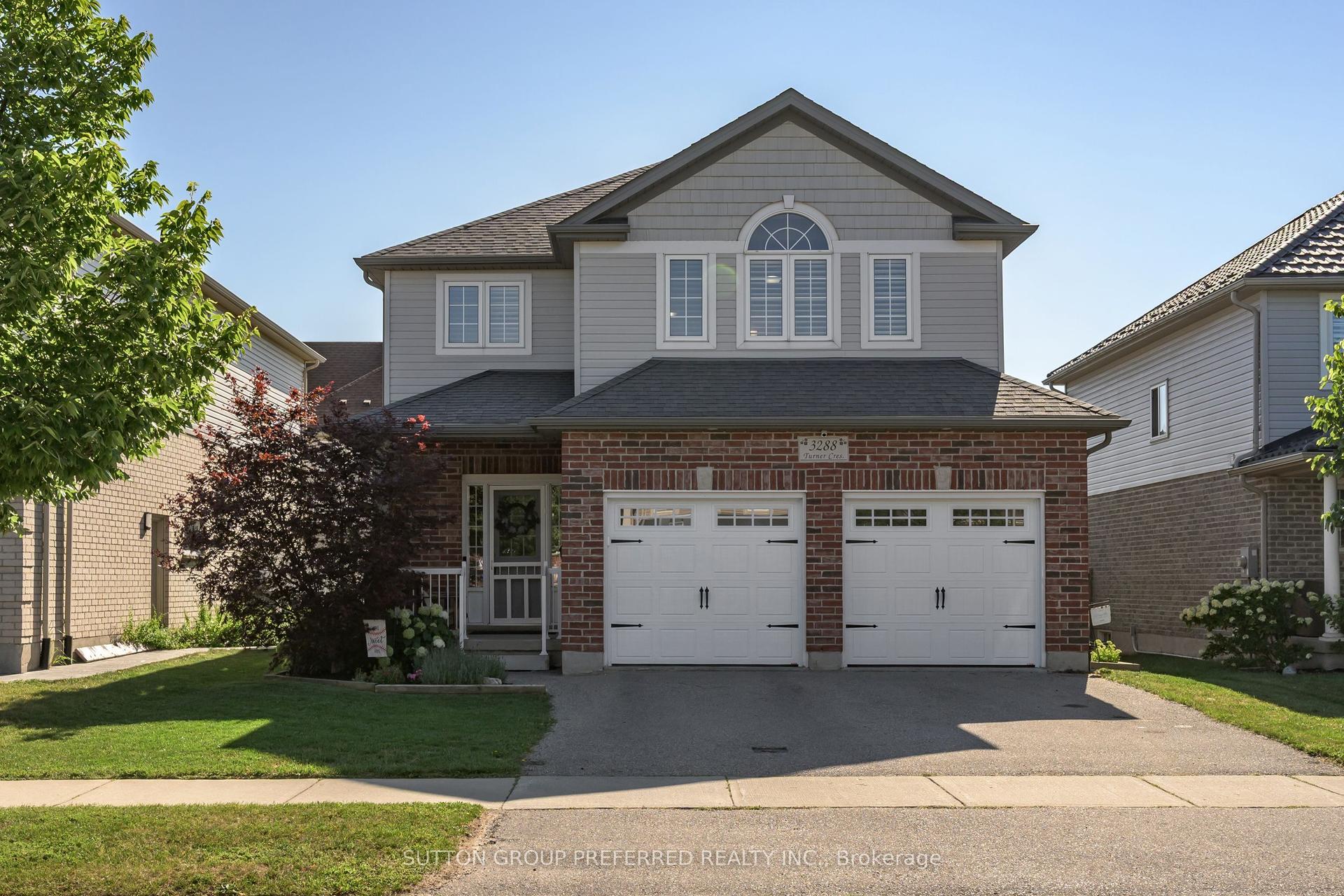 3288 Turner Crescent, London South — Detached for sale, photo 1