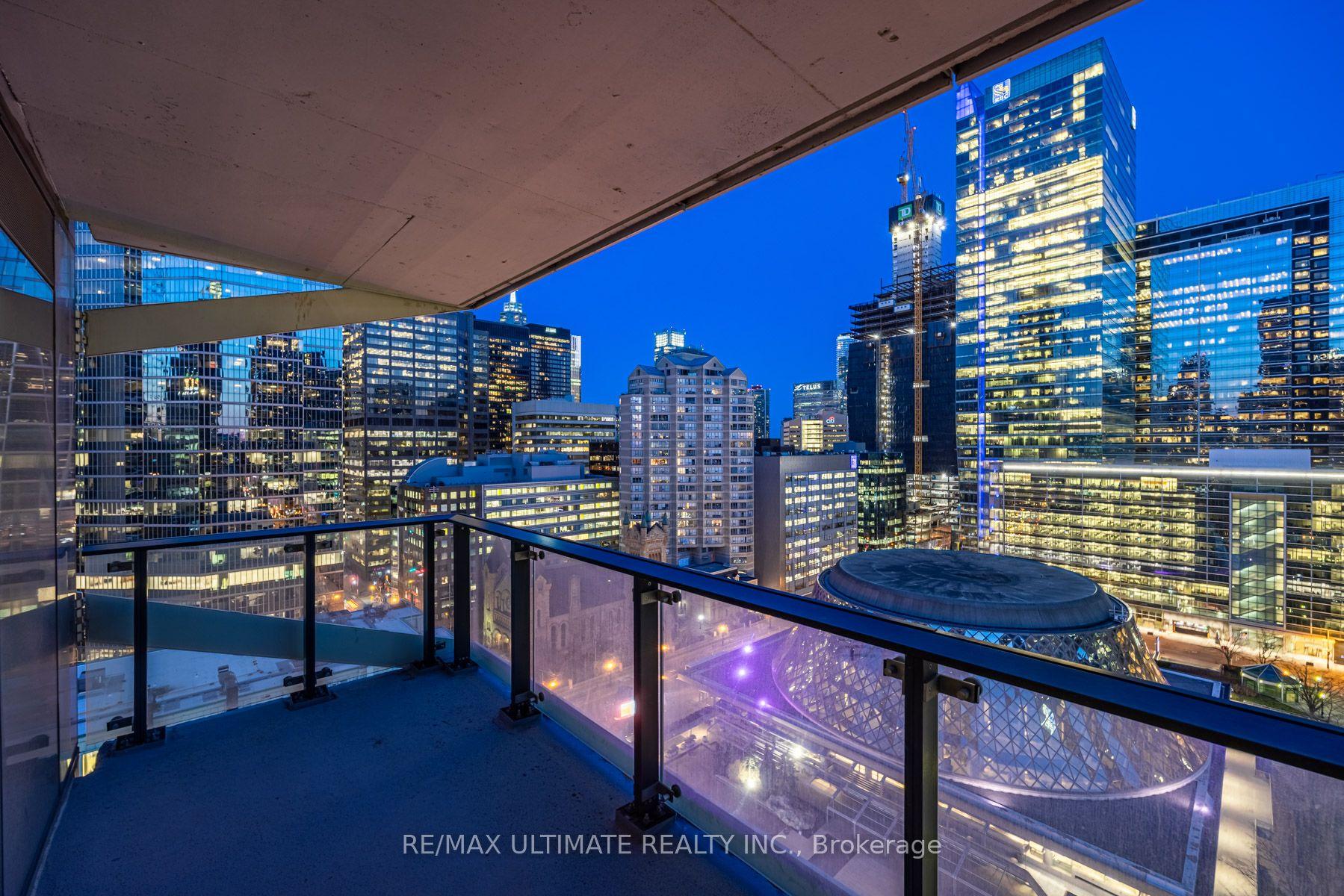 224 King Street W 1504 #1504, Toronto — Condo for sale, photo 1