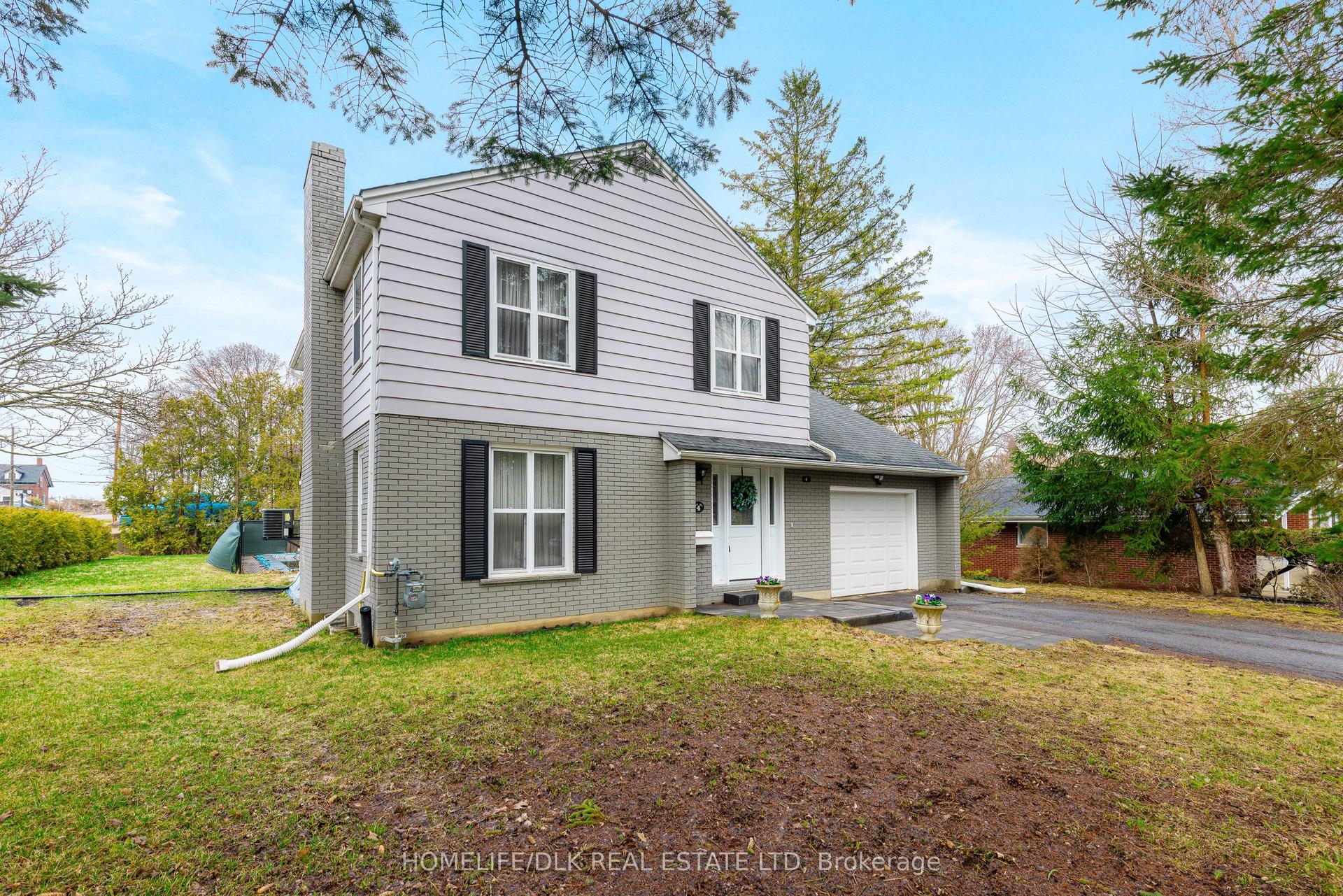 4 Baxter Drive — photo 1