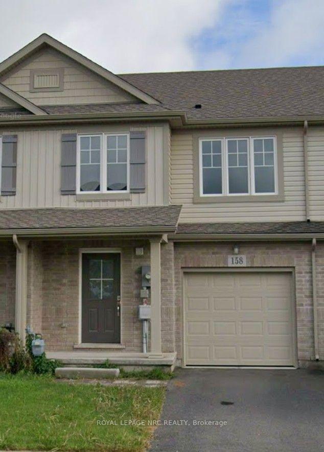158 Monarch Street — photo 1