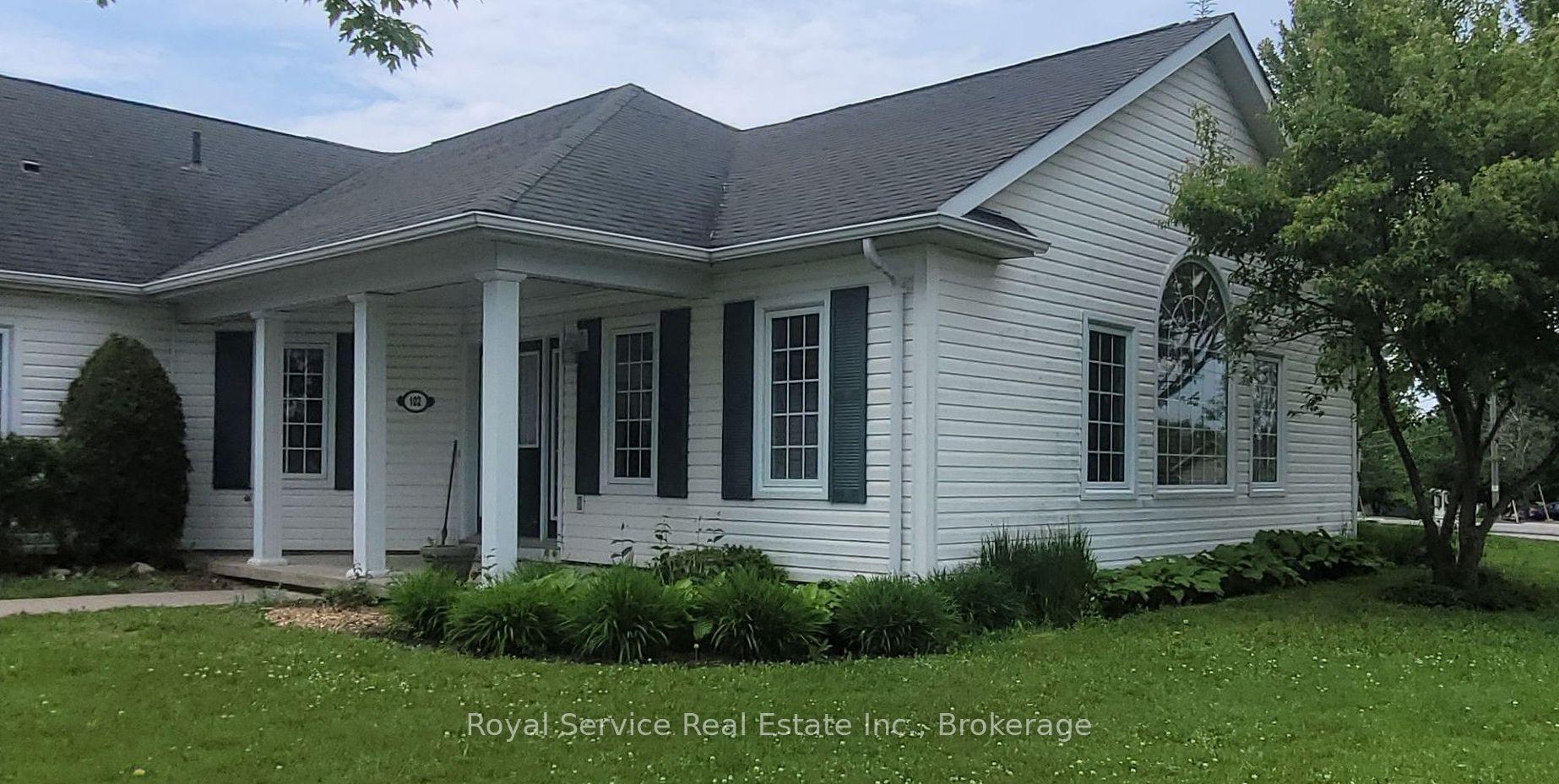 325 Densmore Road 102 #102, Cobourg — Semi-Detached for sale, photo 1