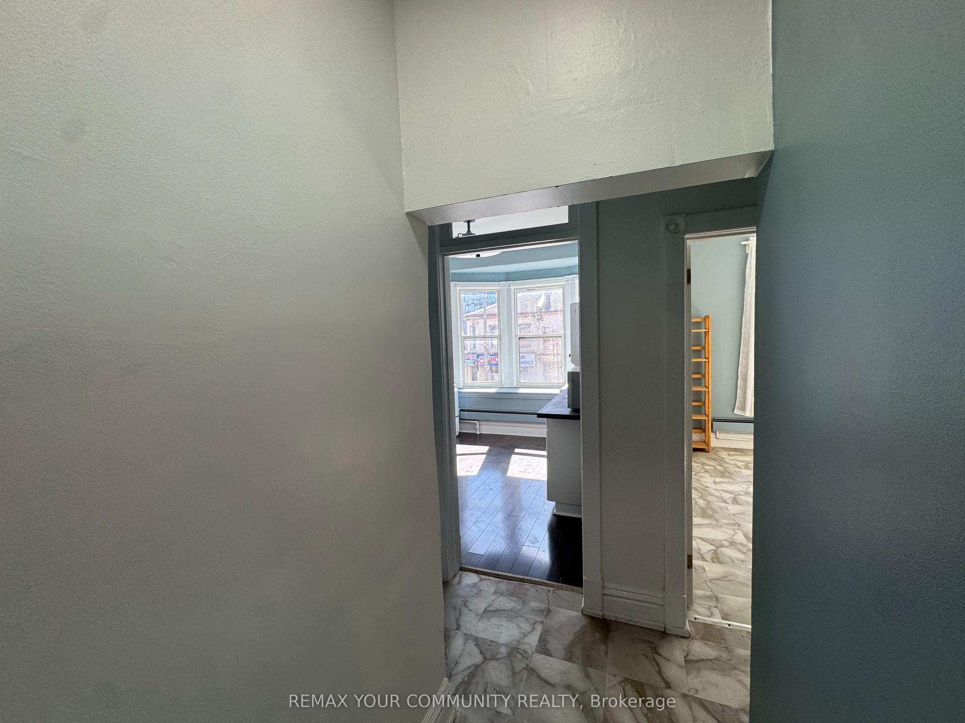 358 Main Street W 3 #3, Hamilton — Multiplex for lease, photo 1