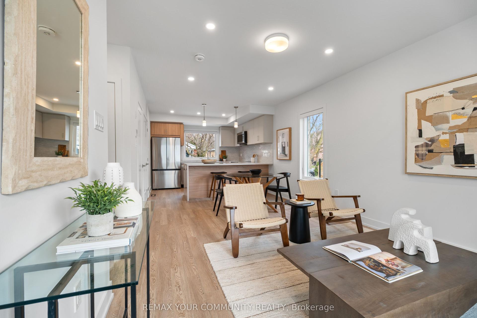 34 Poplar Avenue 2 #2, Toronto — Detached for lease, photo 1