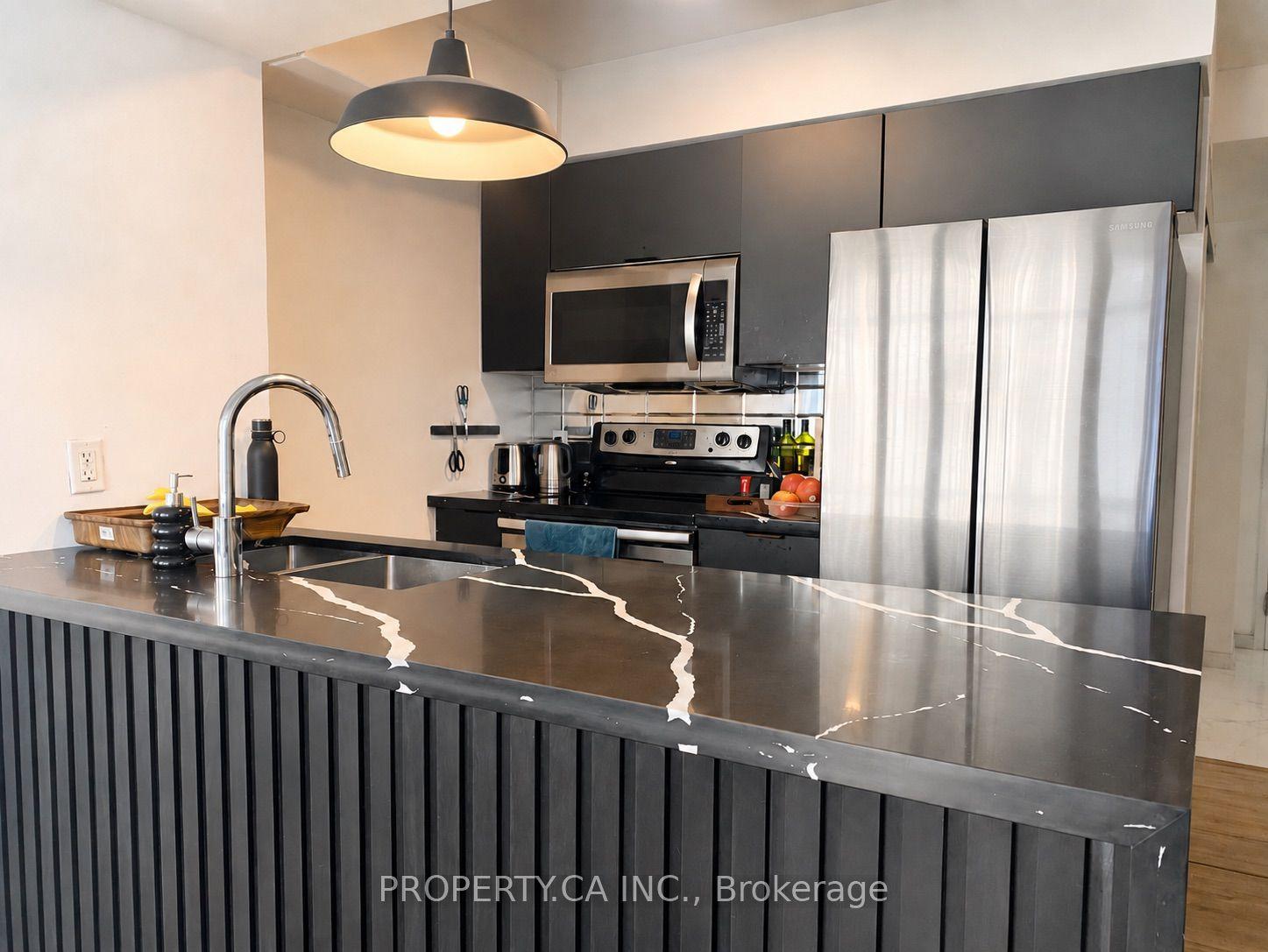 38 Grenville Street 602 #602, Toronto — Condo for lease, photo 1