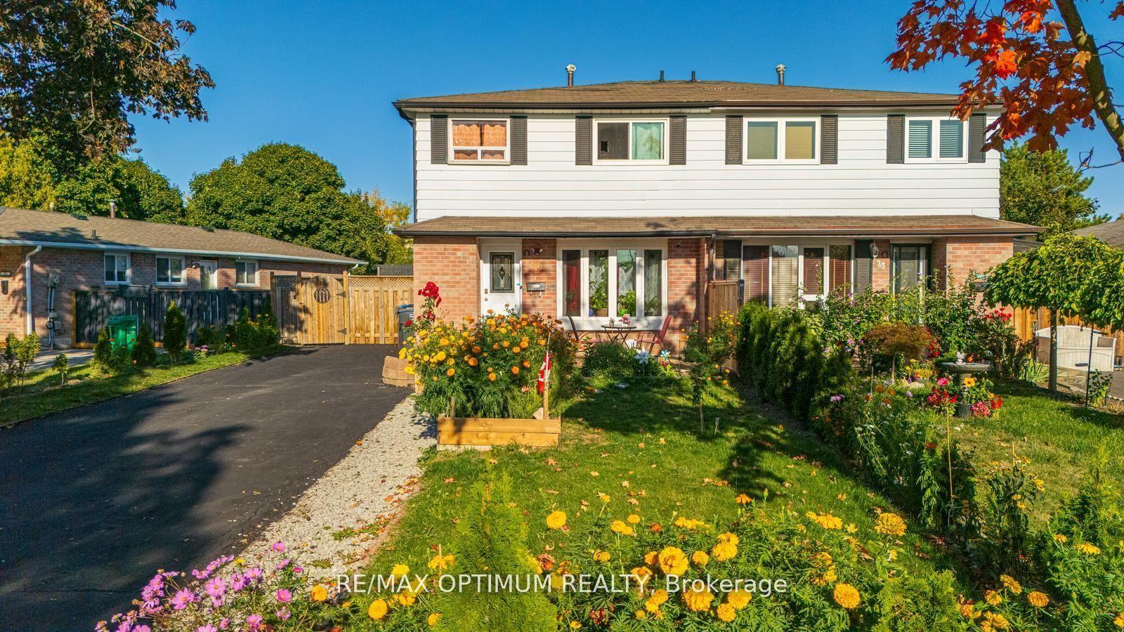 21 Juniper Crescent — photo 1