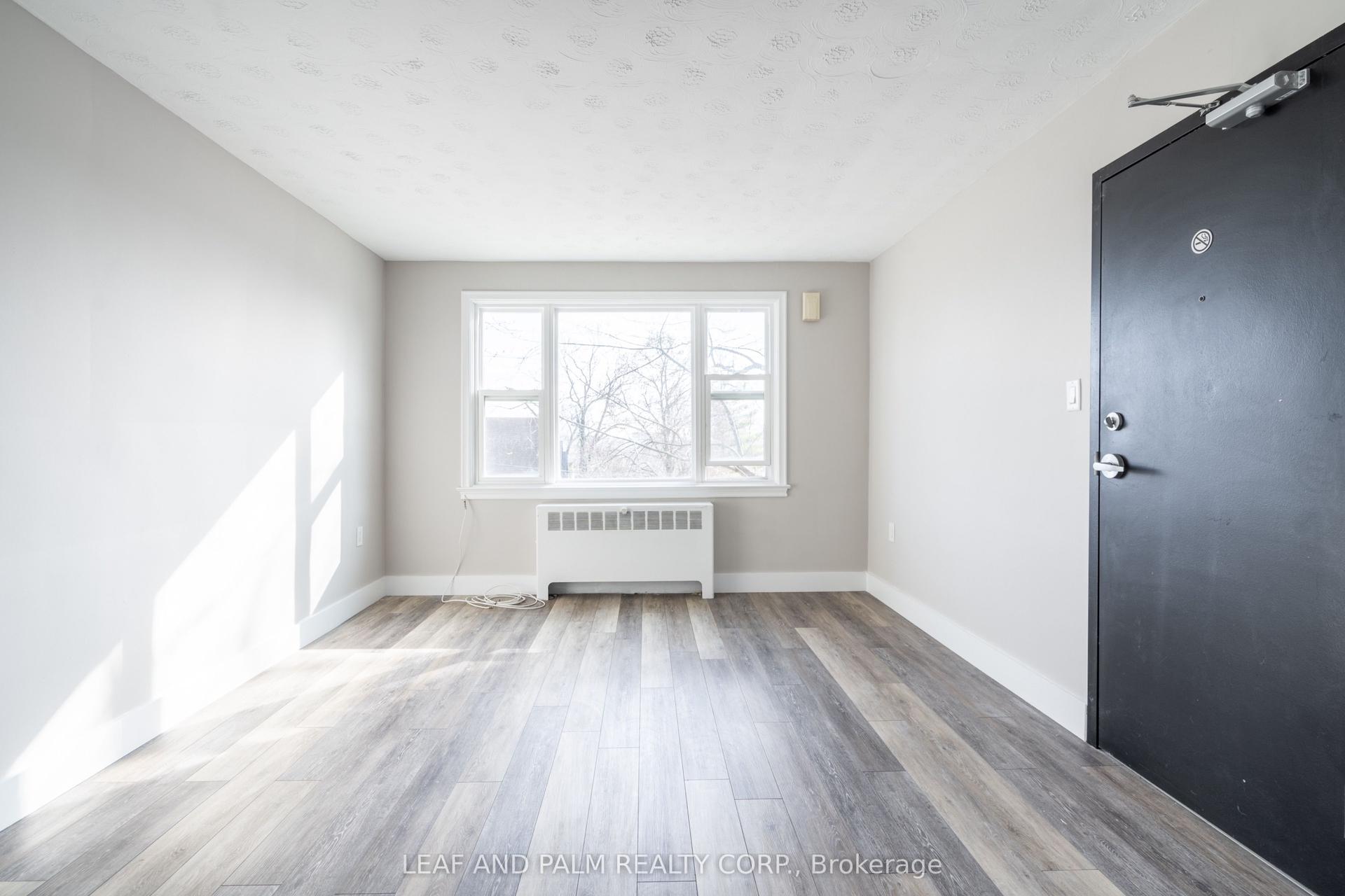 5567 Ontario Avenue 3 #3 — photo 1