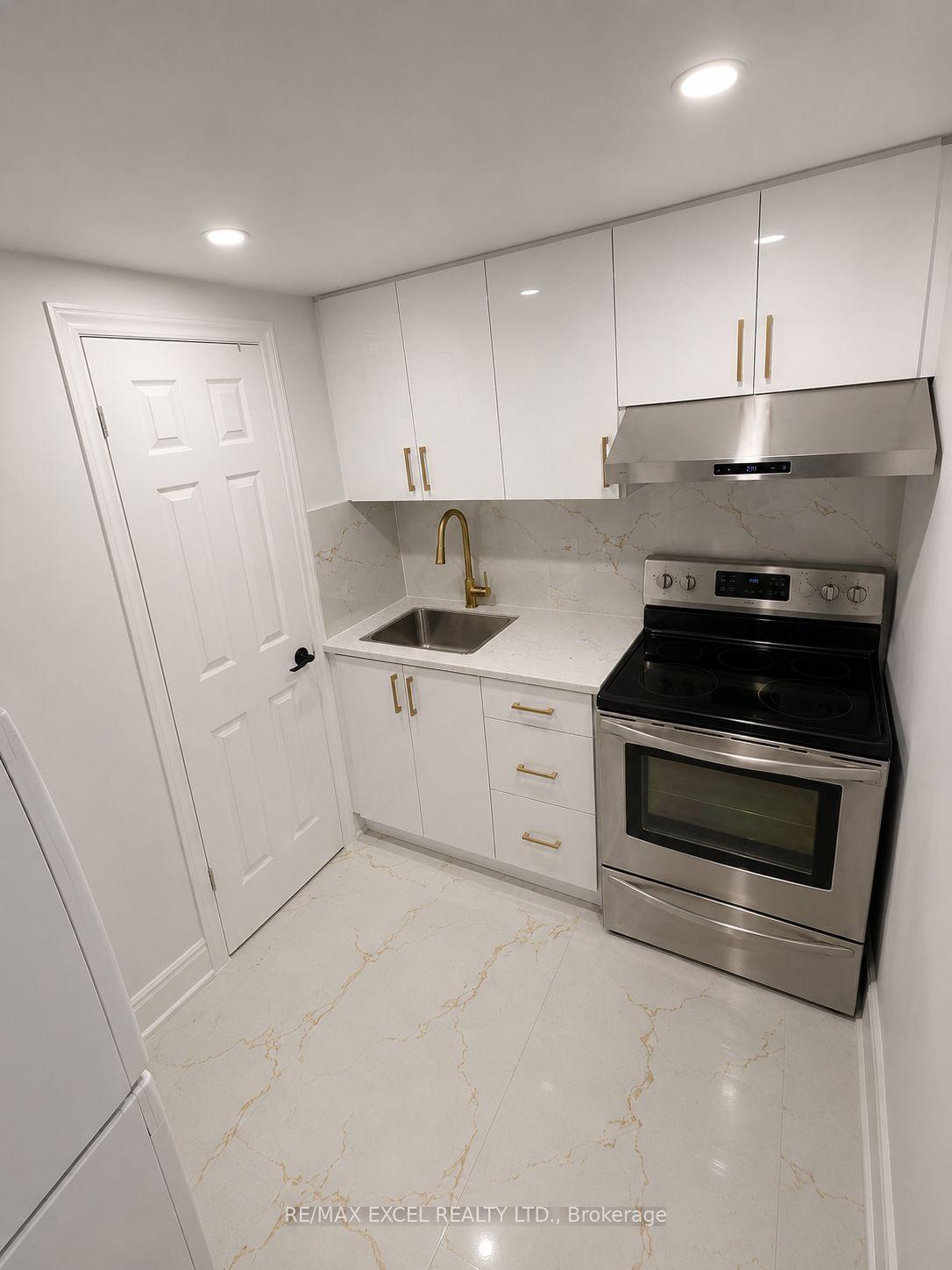 3882 Midhurst Lane Bsmt #Bsmt, Mississauga — Semi-Detached for lease, photo 1
