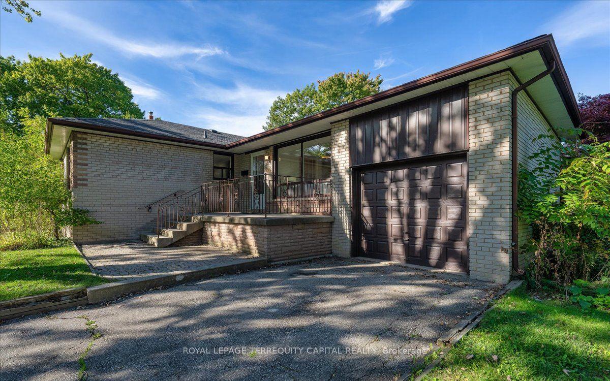 65 Glenmanor Drive — photo 1