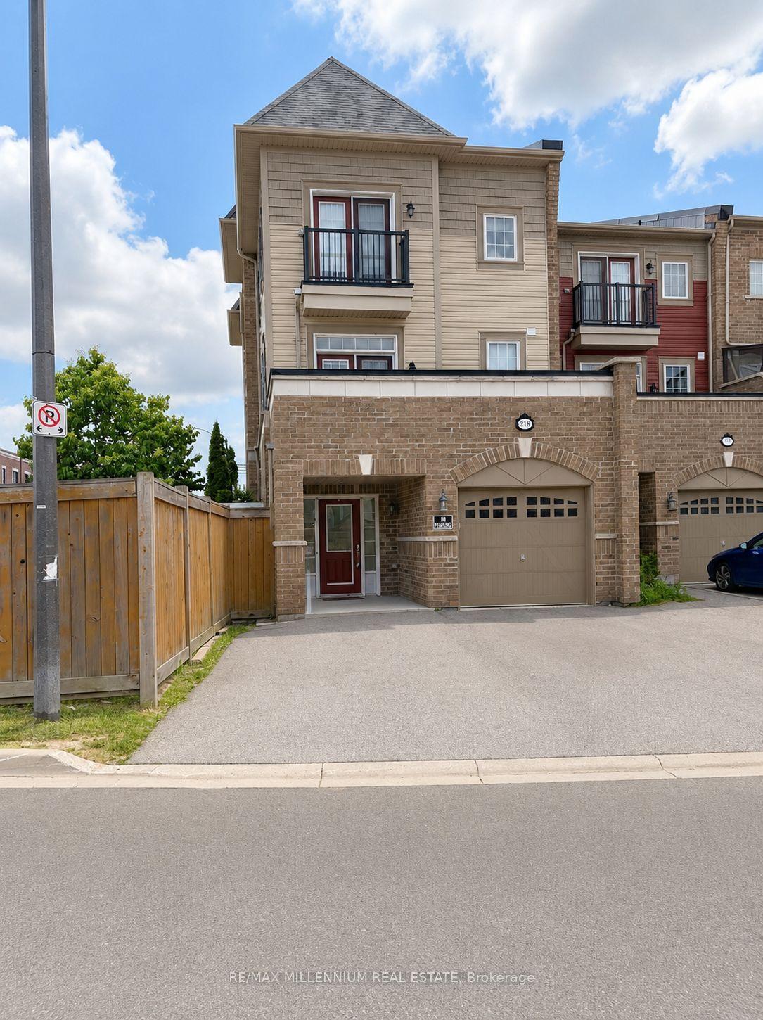 218 Dougall Avenue — photo 1