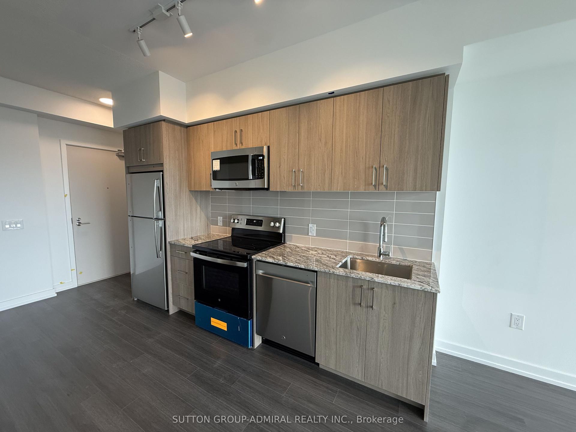 4010 Eglinton Avenue 2311 #2311, Toronto — Condo for lease, photo 1