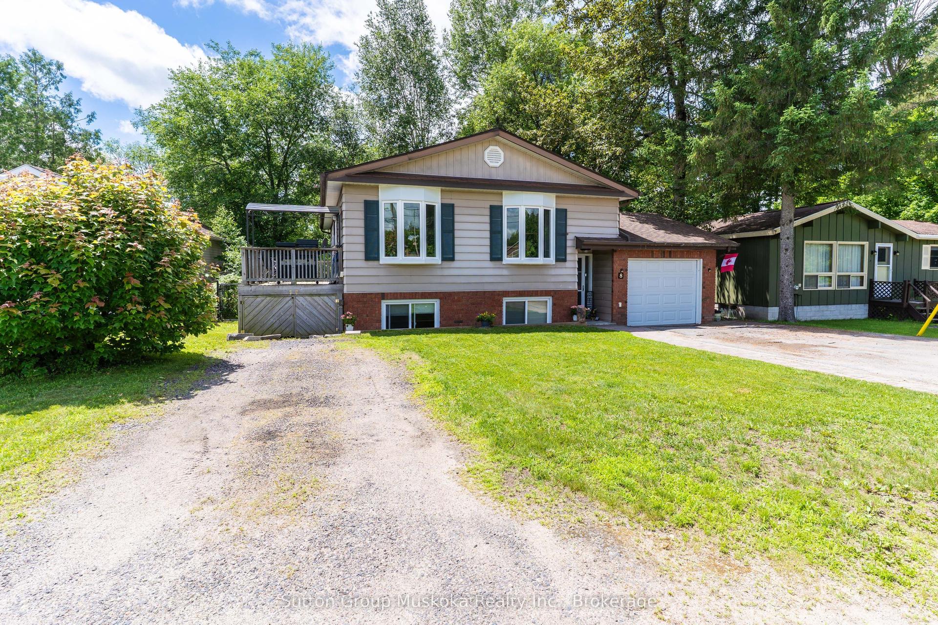 8 Gouldie Street, Huntsville — Detached for sale, photo 1
