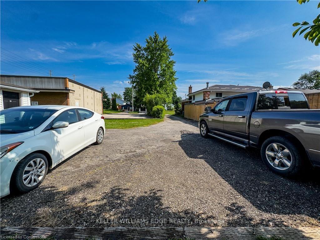 598 Mapledale Avenue Upper #Upper — photo 1