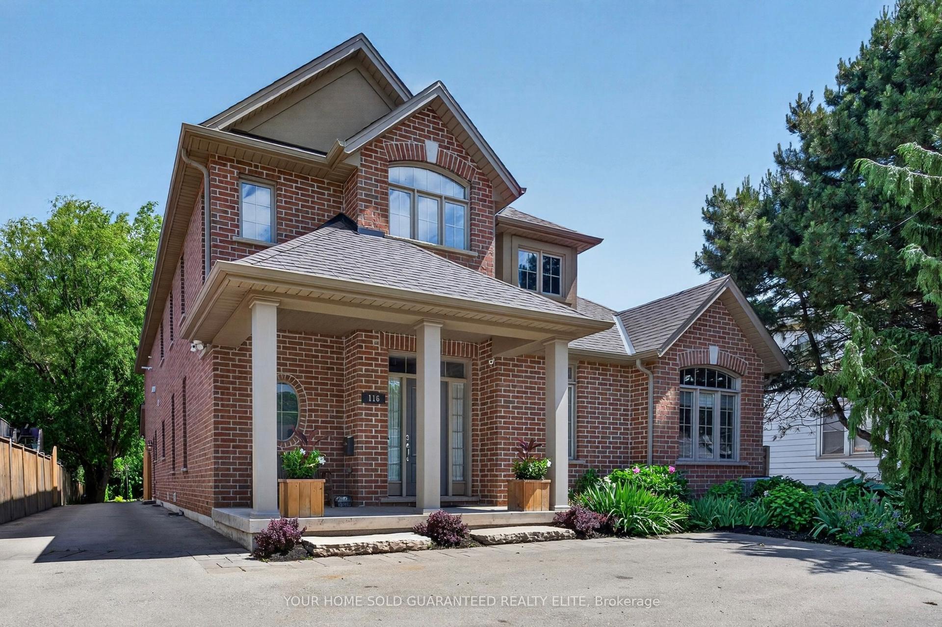 116 Livingston Avenue, Grimsby — Detached for sale, photo 1