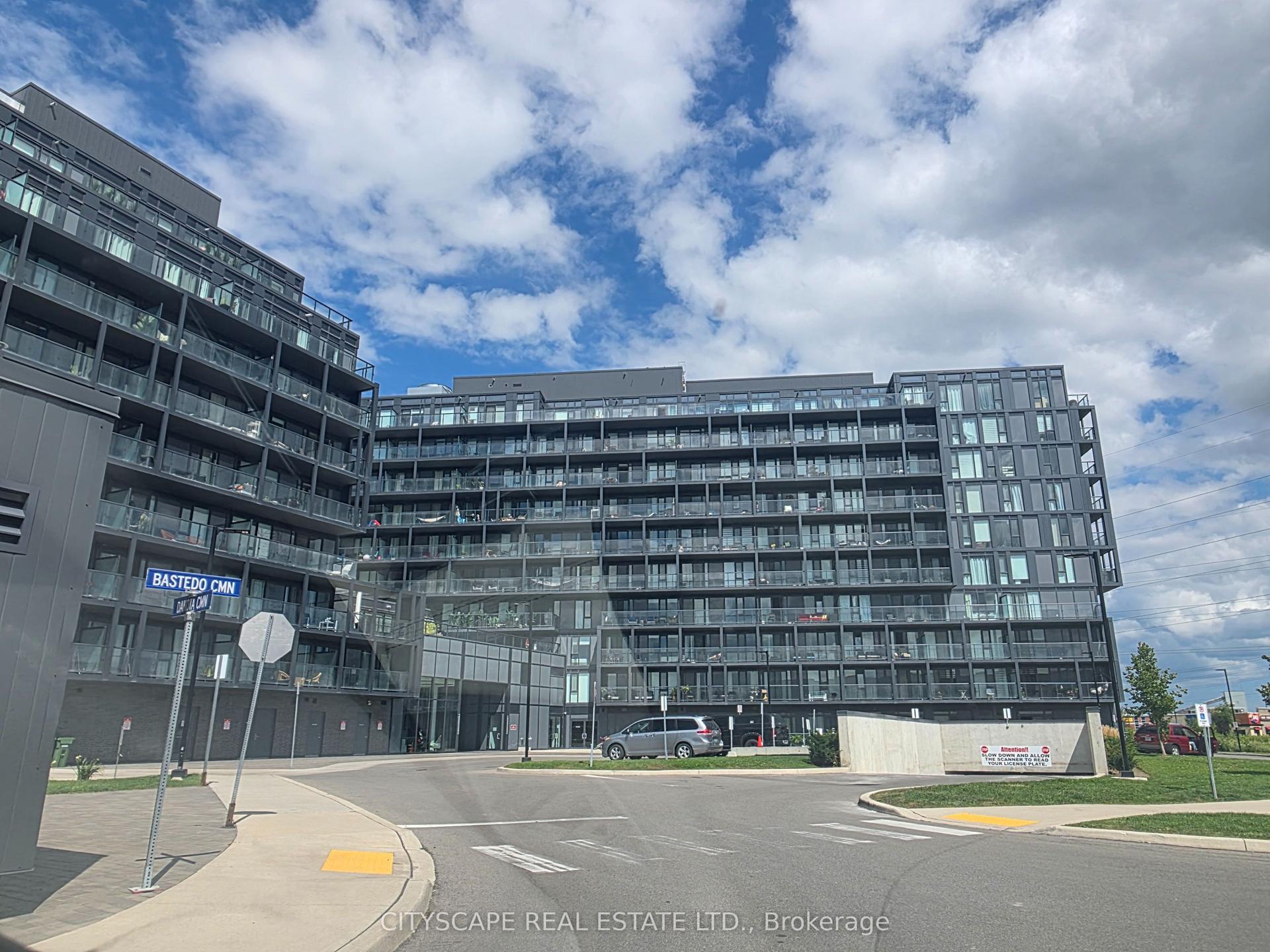 3200 Dakota Common B208 #B208, Burlington — Condo for lease, photo 1