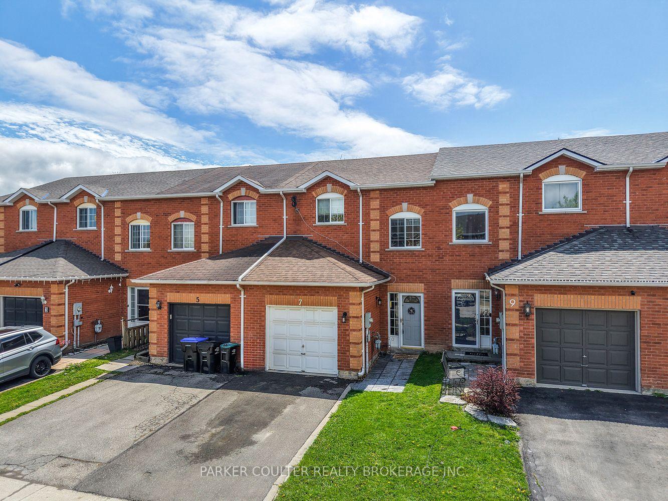 7 O'Leary Court, New Tecumseth — Townhouse for sale, photo 1