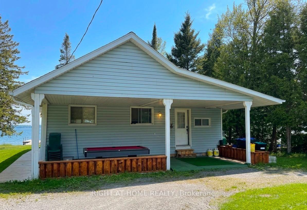5470 Penetanguishene Road, Springwater — Detached for lease, photo 1
