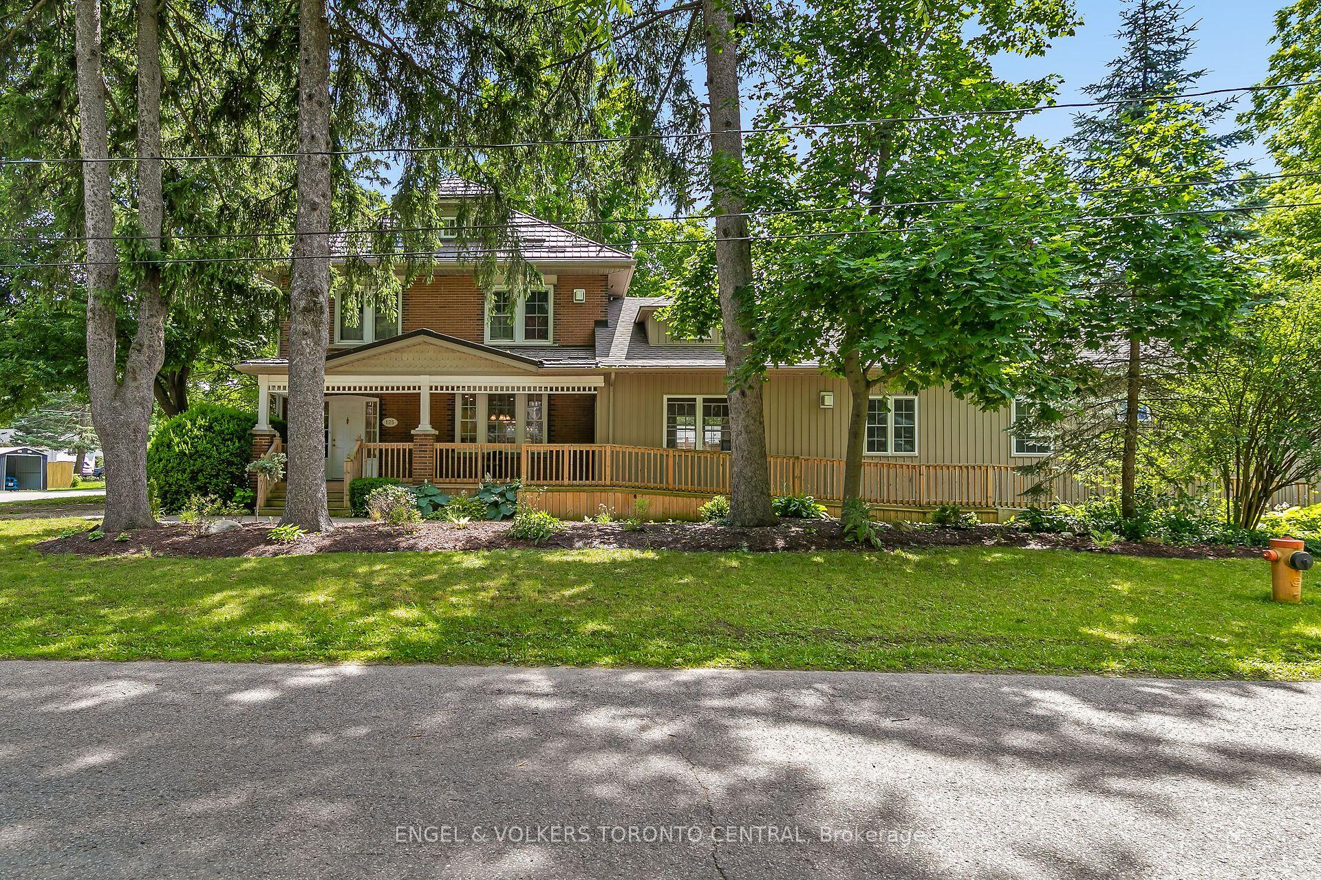 125 RICHARDSON Street — photo 1