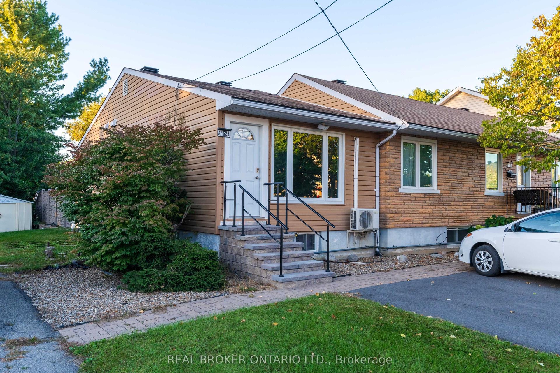 1525 Rosebella Avenue A #A, Blossom Park - Airport and Area — Townhouse for lease, photo 1
