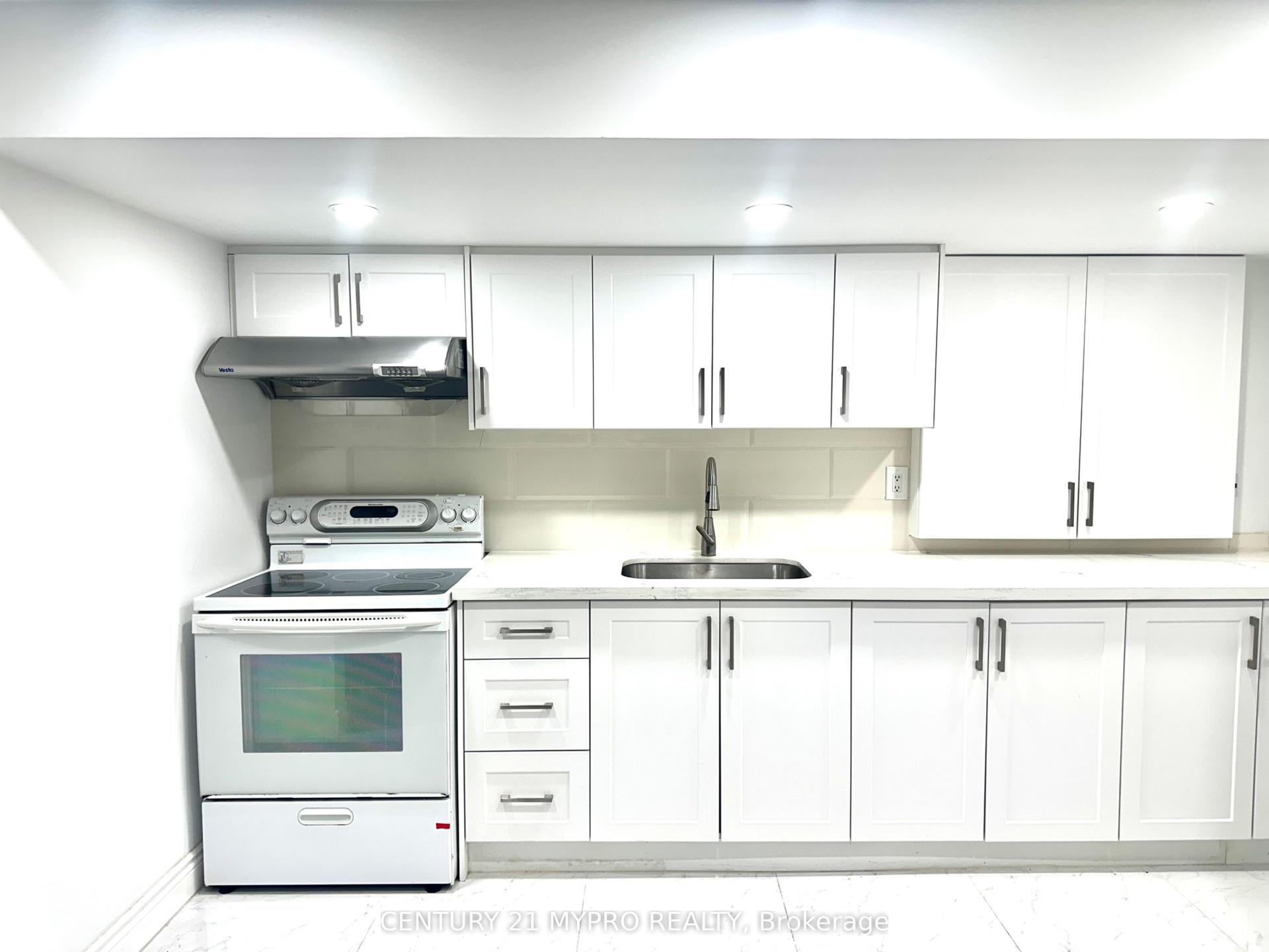 102 Worthing Avenue, Markham — Detached for lease, photo 1