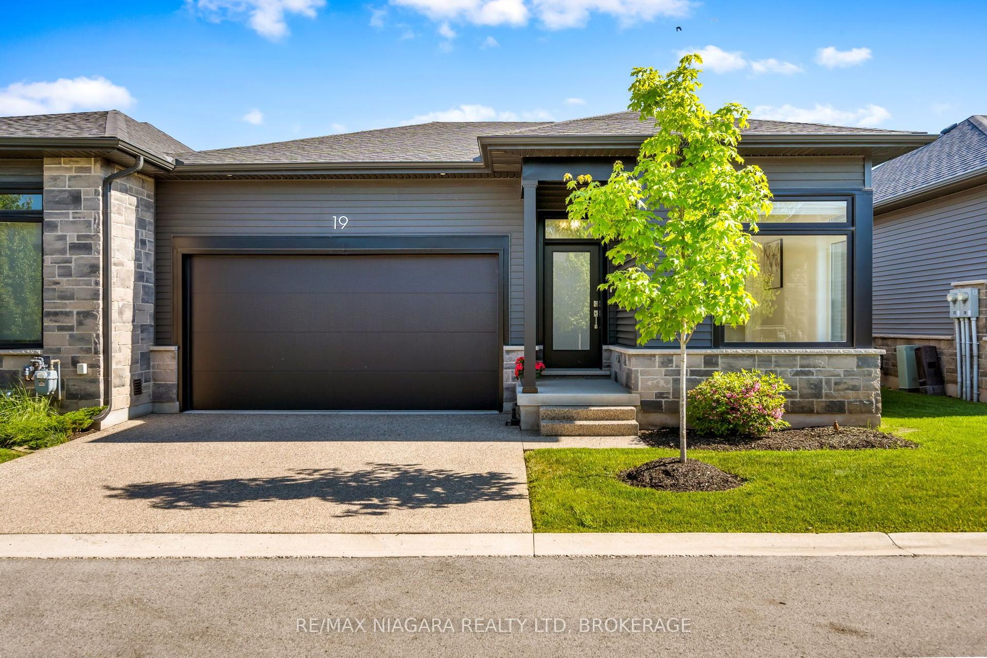 8974 Willoughby Drive 19 #19 — photo 1
