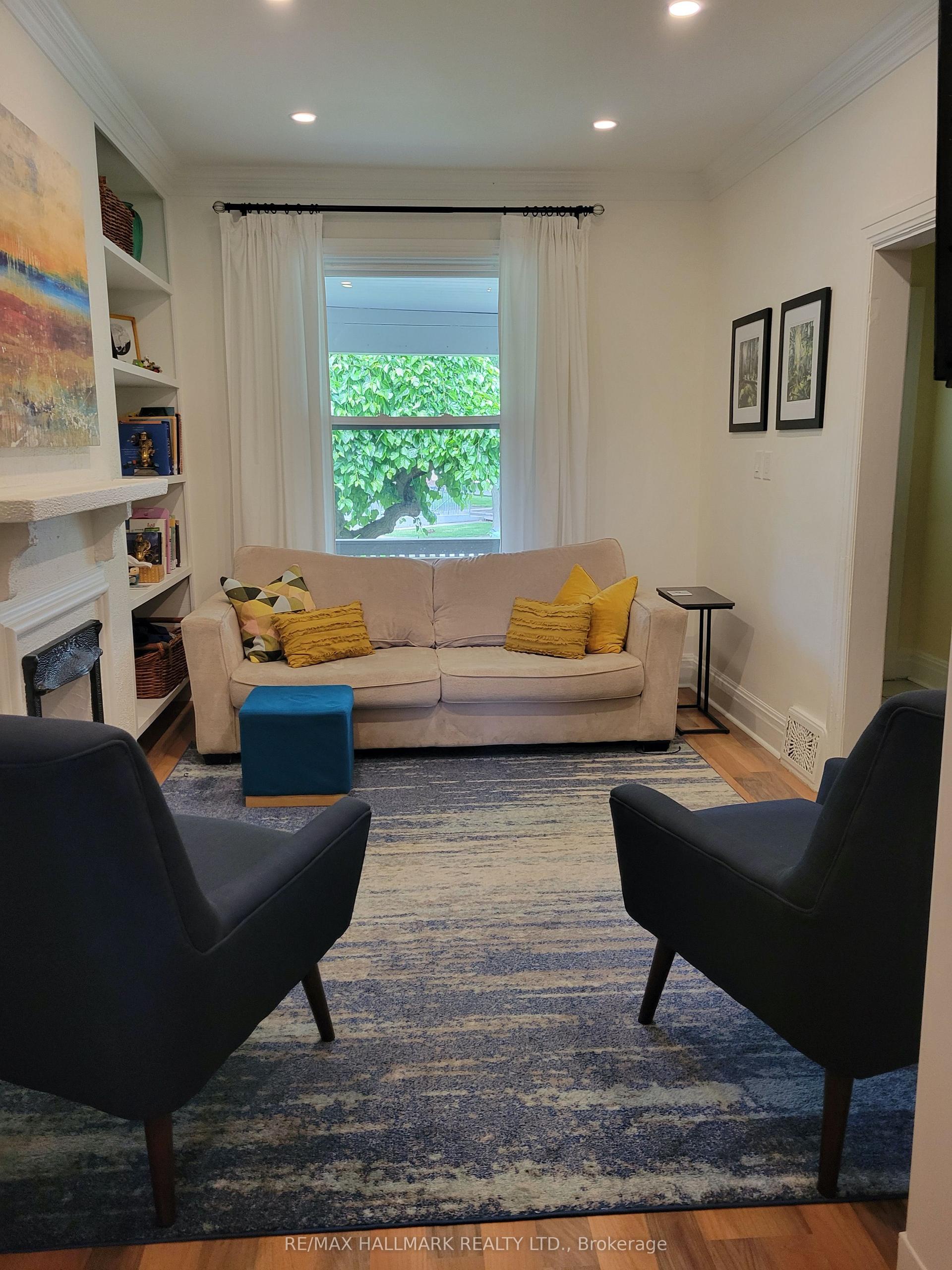 53 Cambridge Avenue, Toronto — Semi-Detached for lease, photo 1