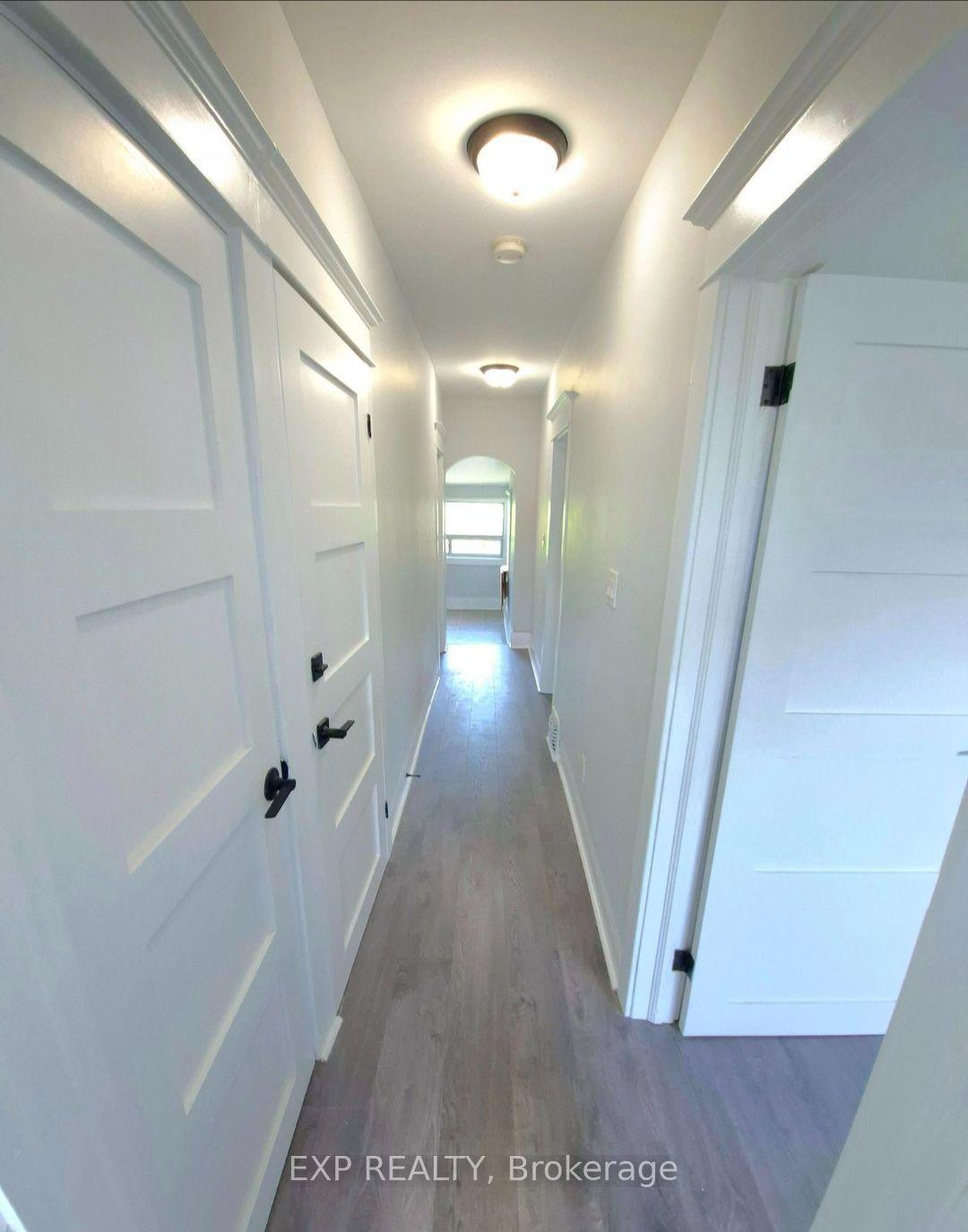 137 Glenmore Road upper #upper, Toronto — Detached for lease, photo 1