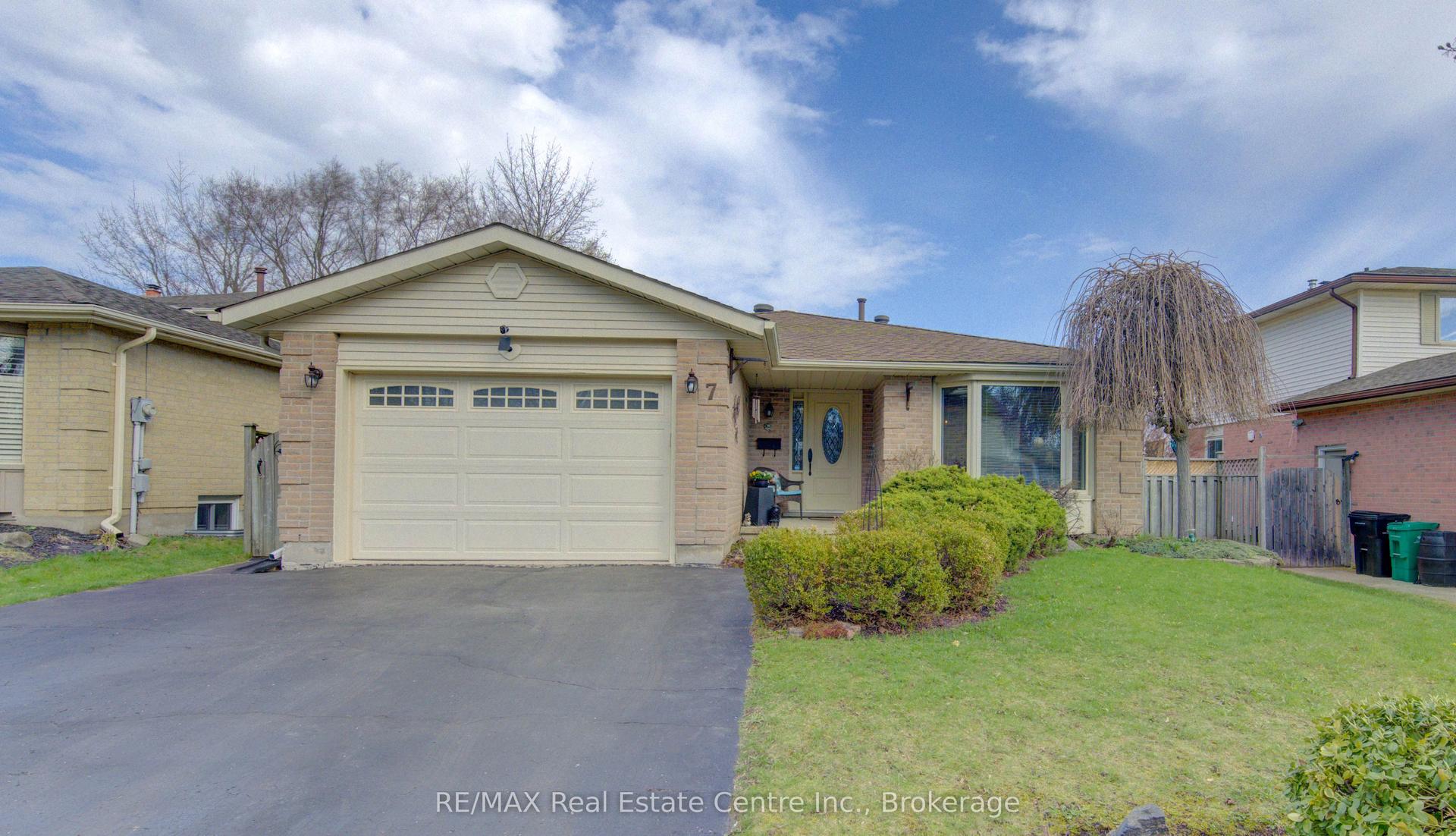 7 Kilkerran Crescent — photo 1