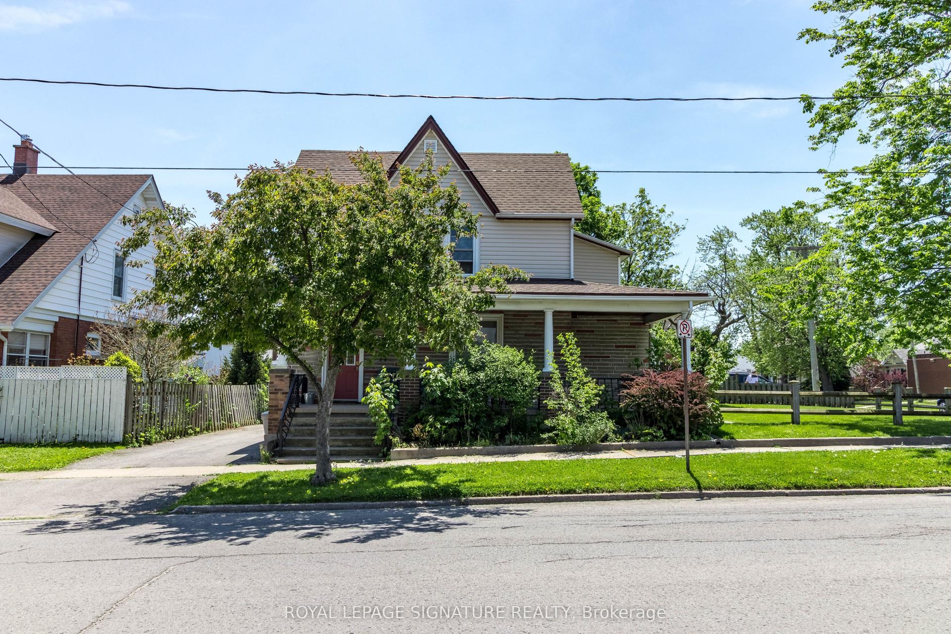 23 Sullivan Avenue — photo 1
