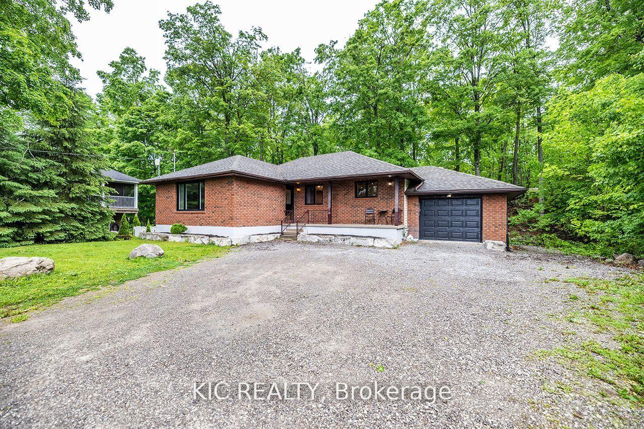 6 Sumcot Drive — photo 1