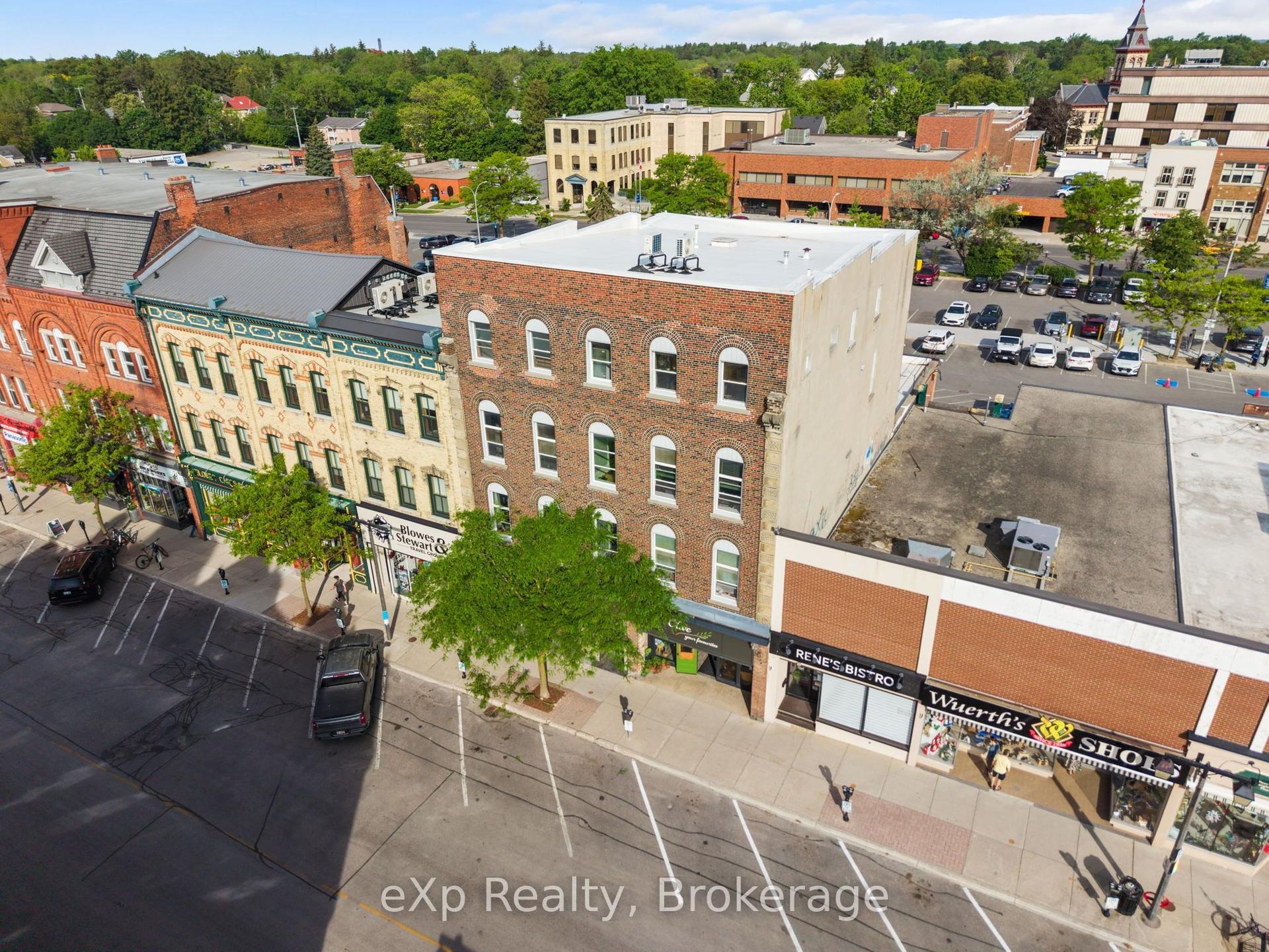 24 Wellington Street 3 #3, Stratford — Multiplex for lease, photo 1
